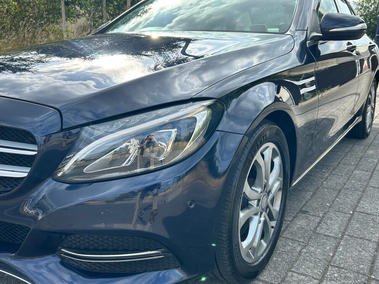Mercedes-Benz C-Class view 14
