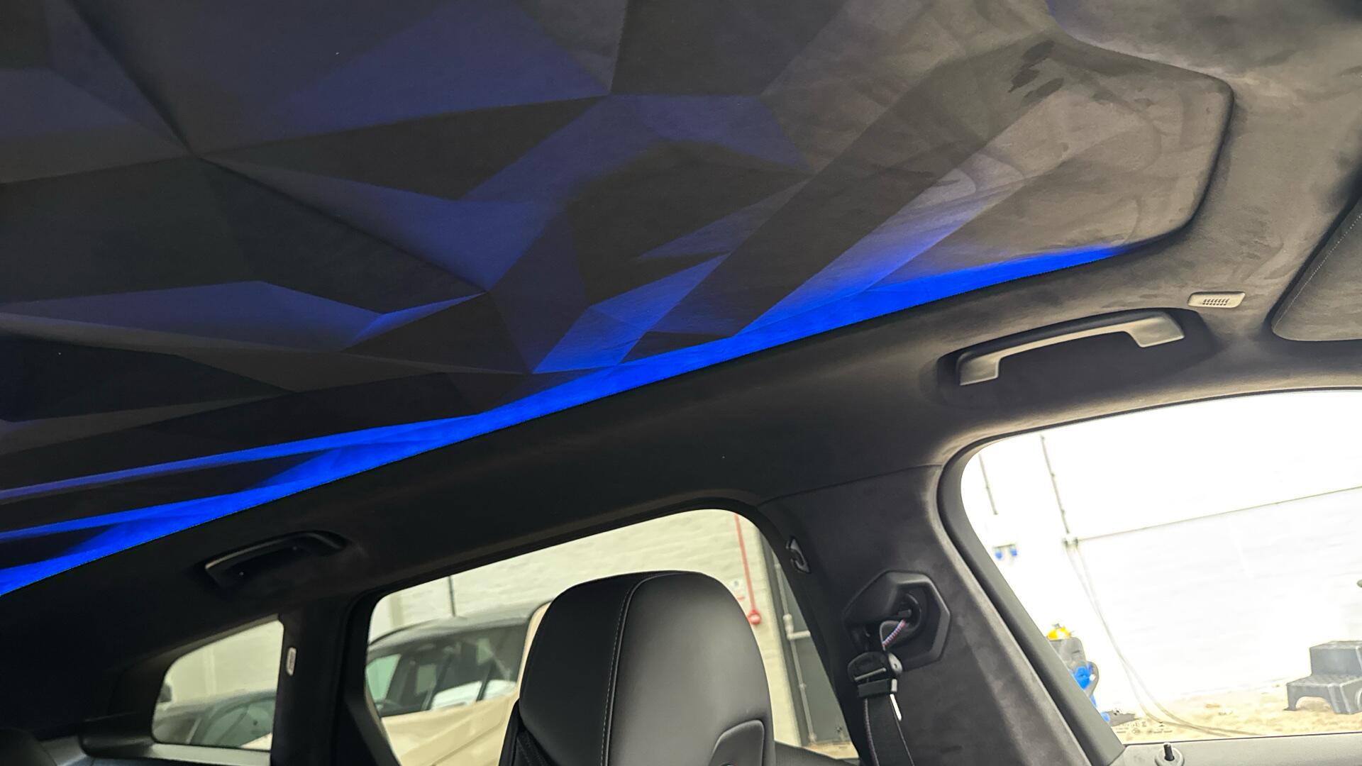 BMW XM view 73