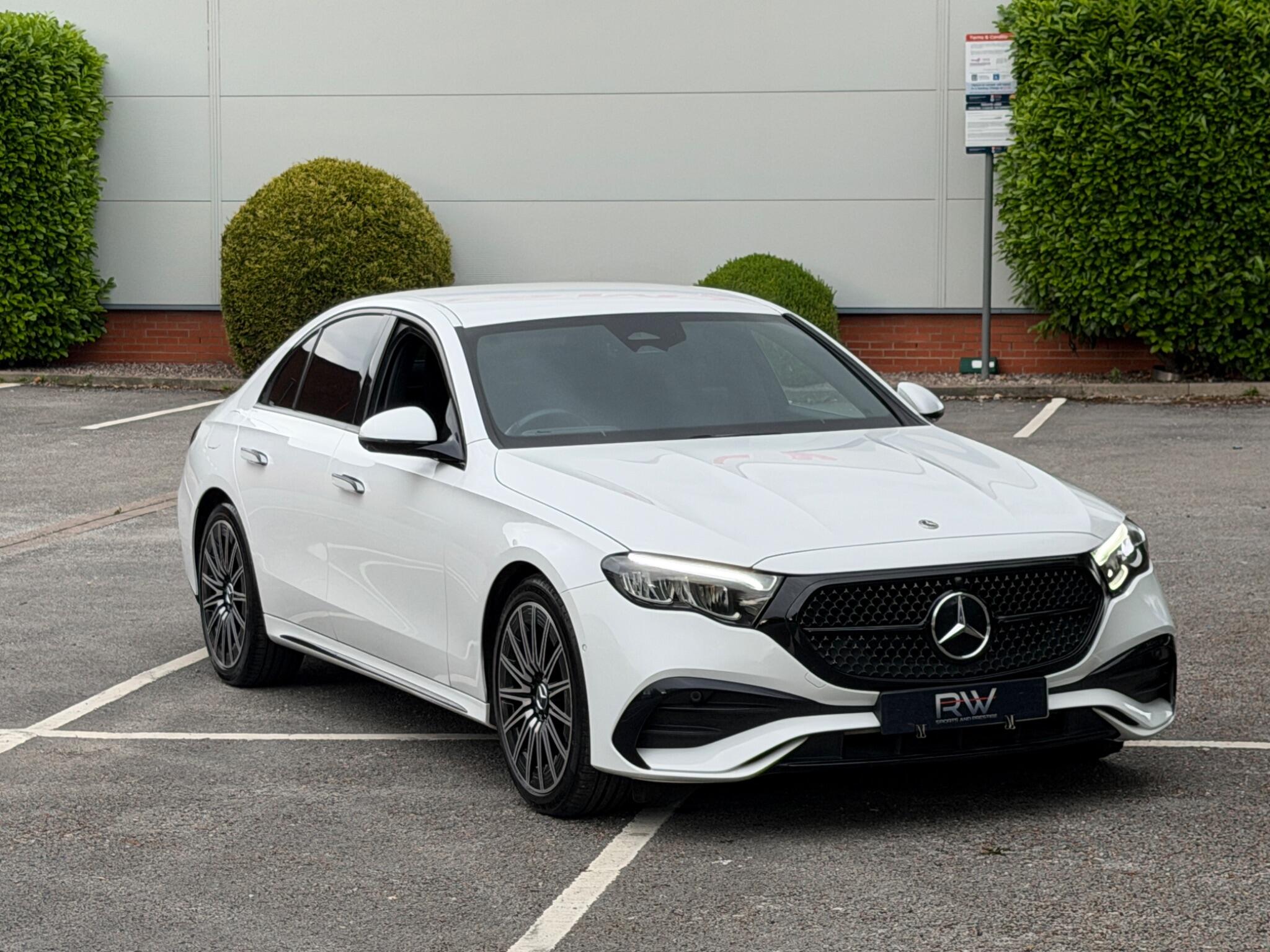 Mercedes-Benz E Class view 12