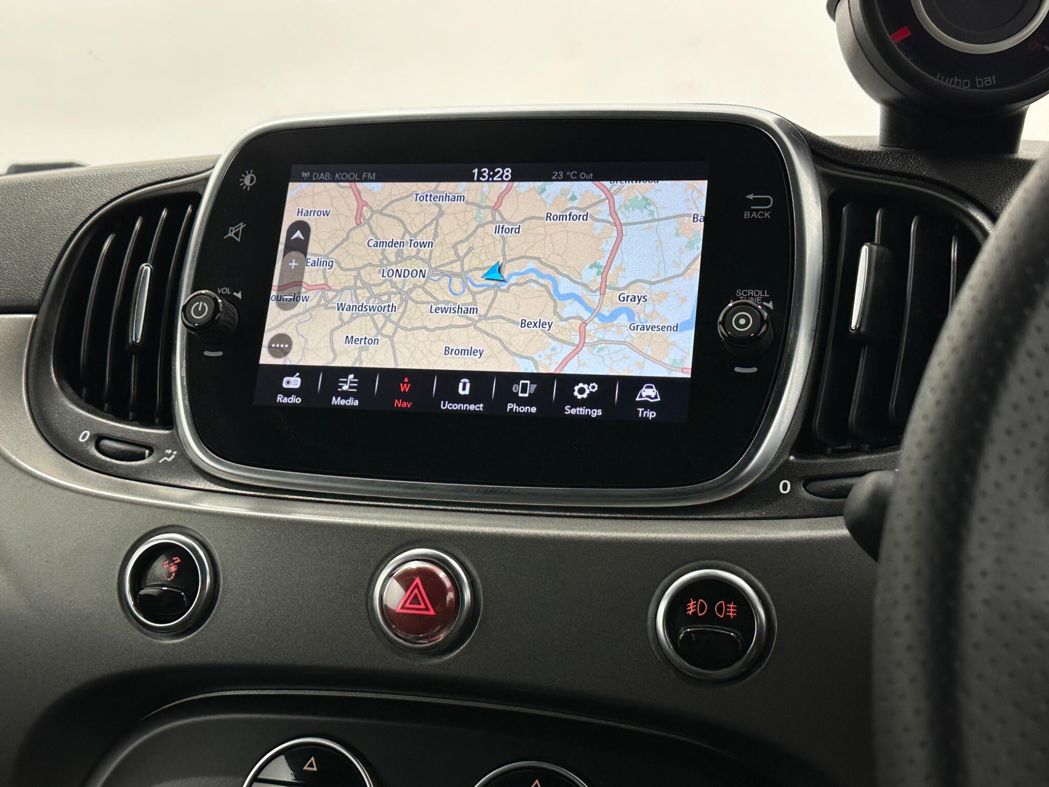 Abarth 595 view 22