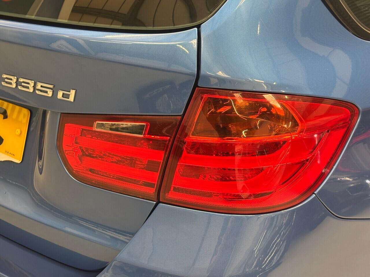 BMW 3 Series view 52