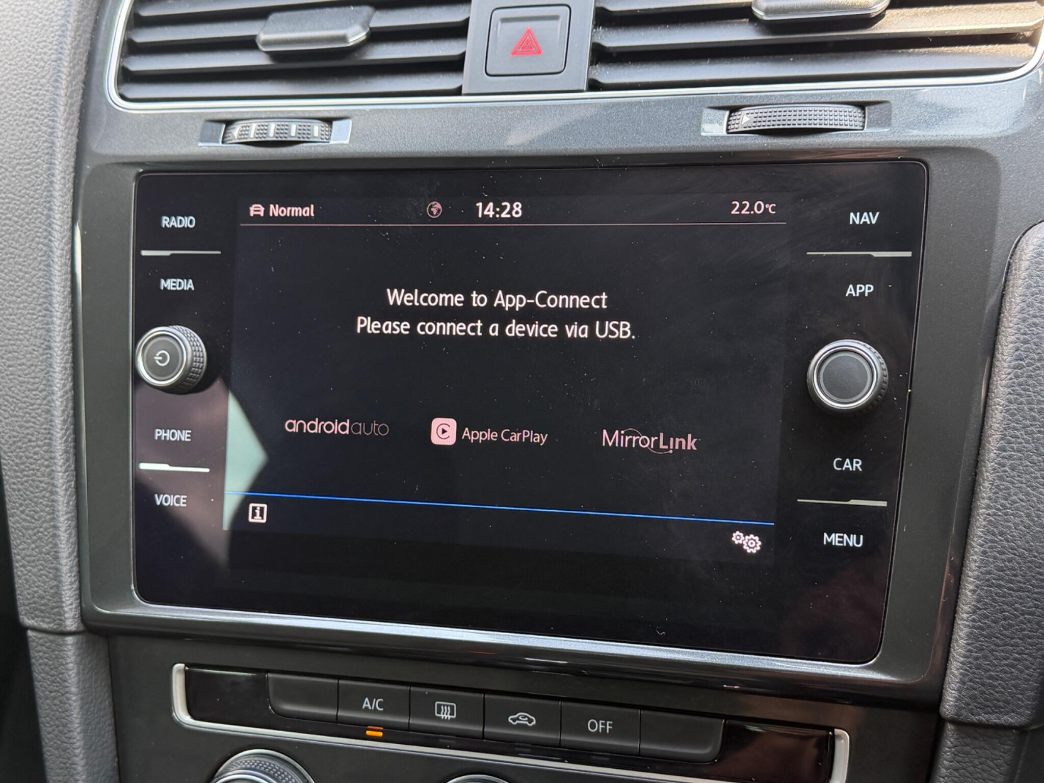 Volkswagen Golf view 27