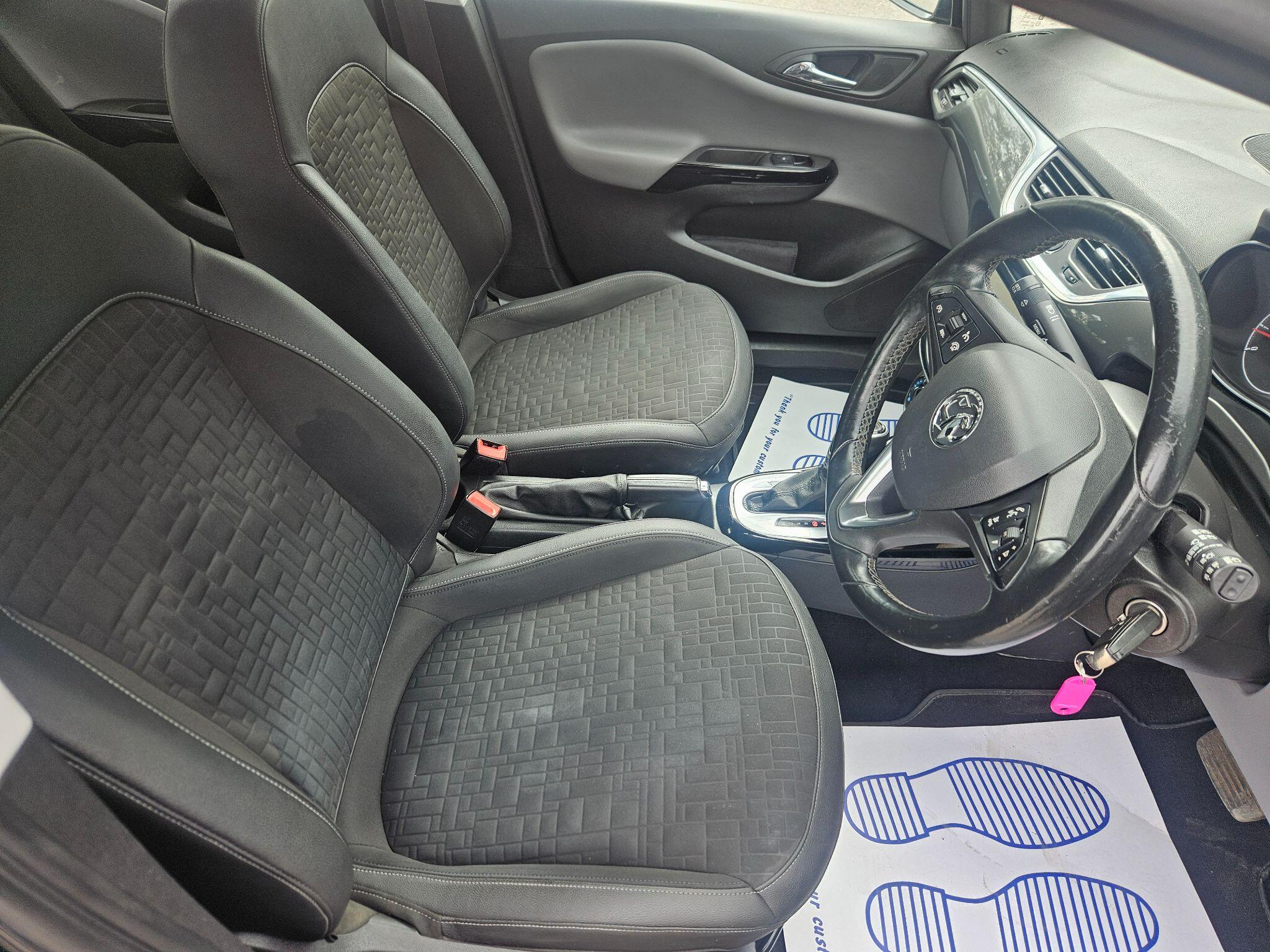 2015 Vauxhall Corsa image 18