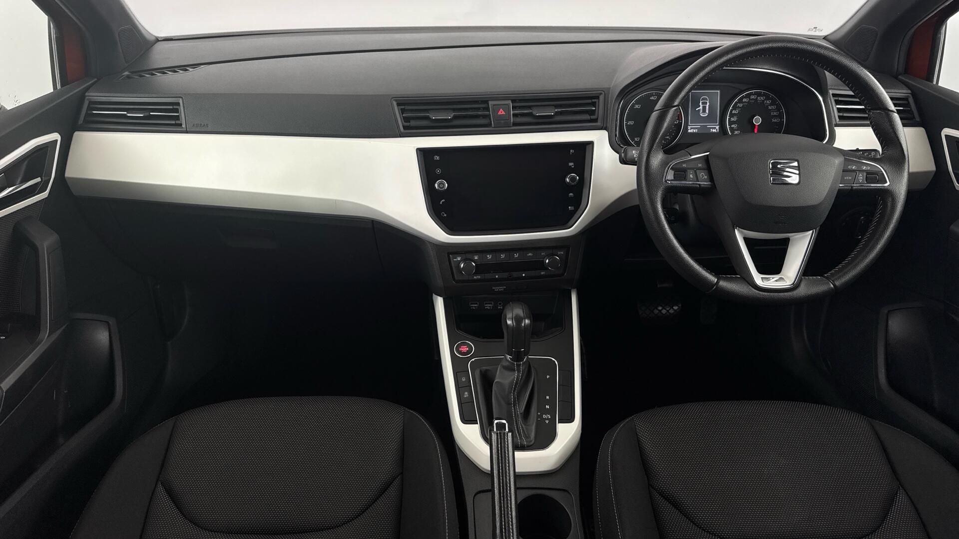 Seat Arona view 11