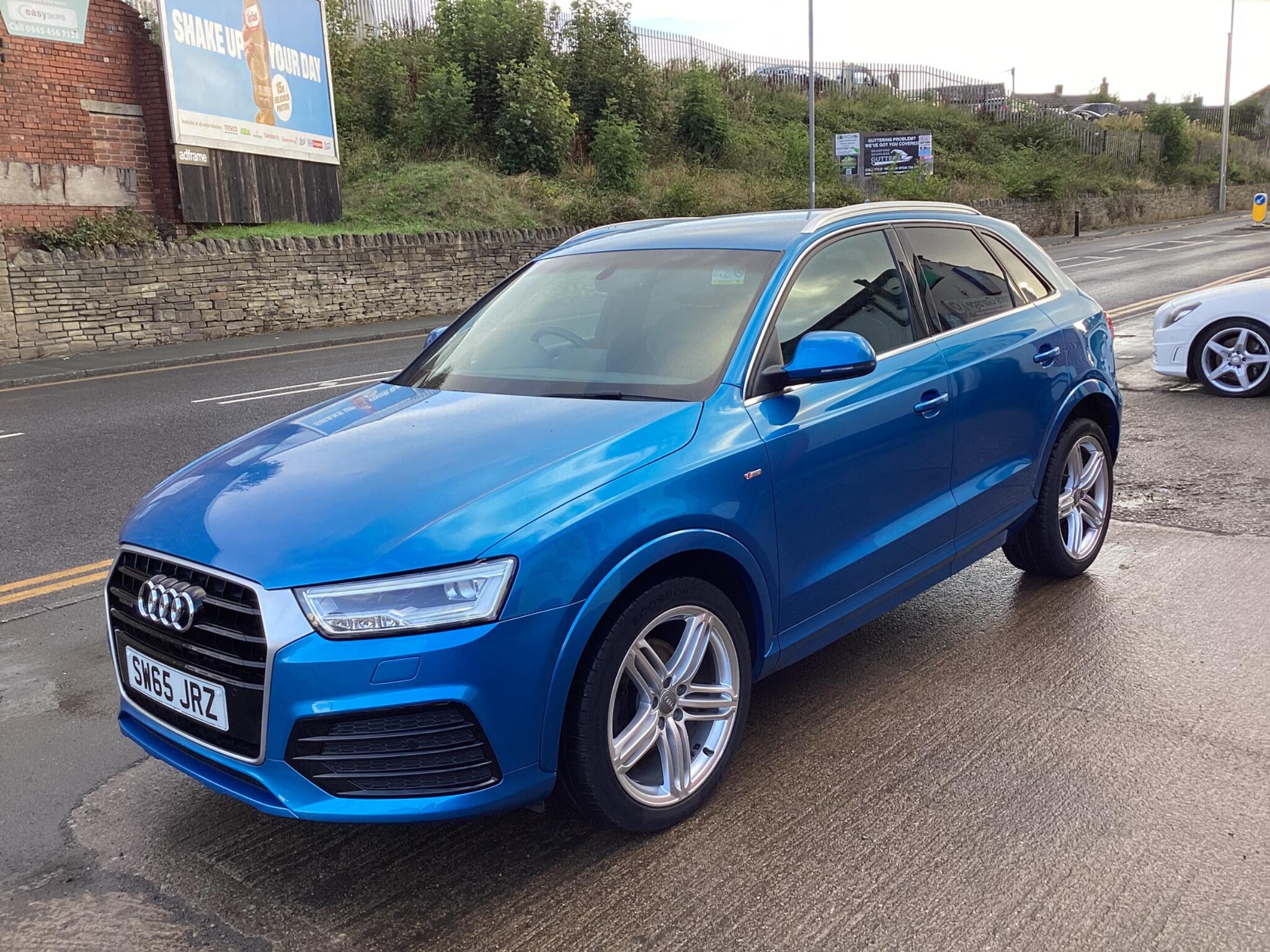 Audi Q3 view 2