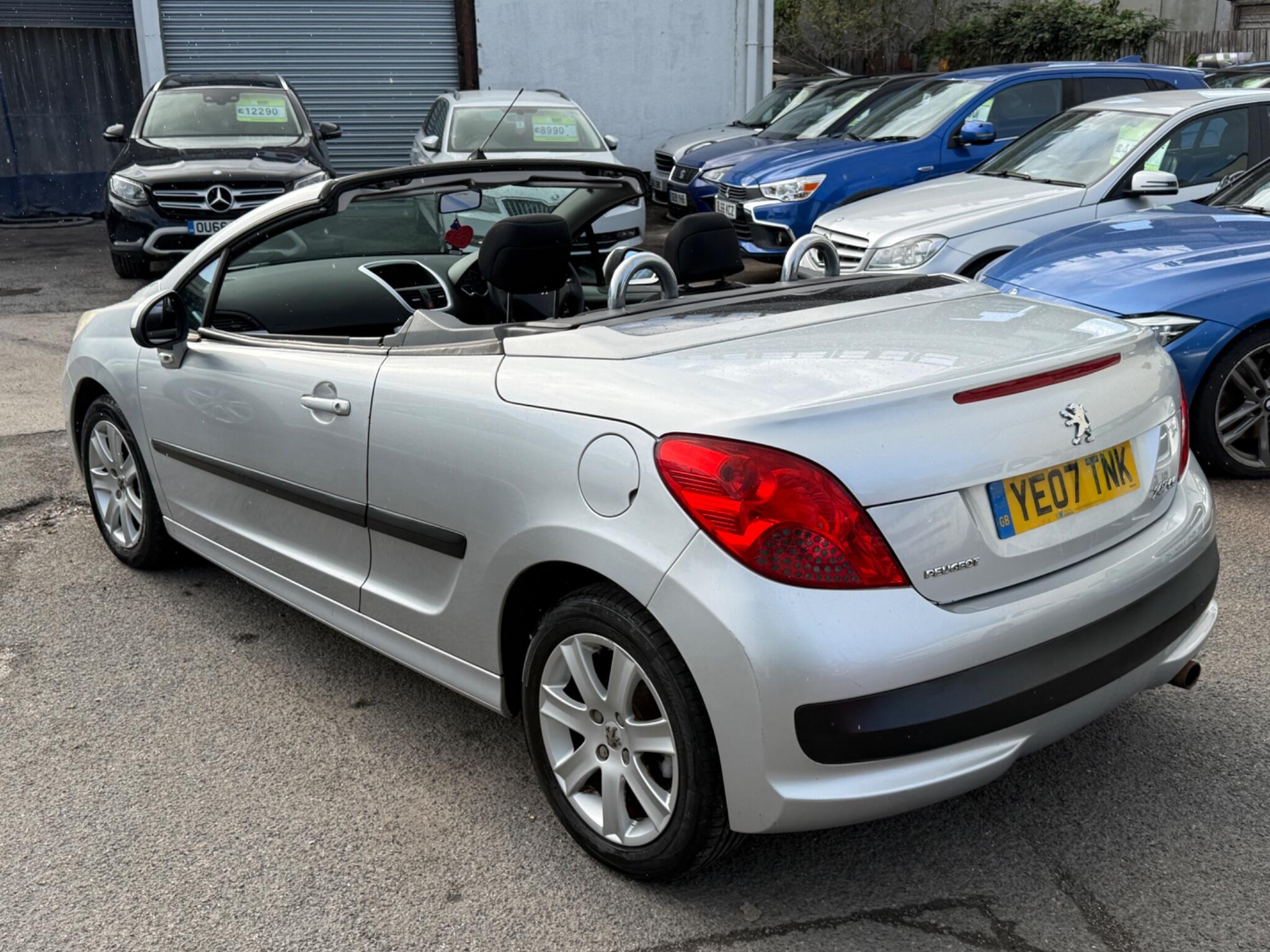 Peugeot 207 CC - Image 11