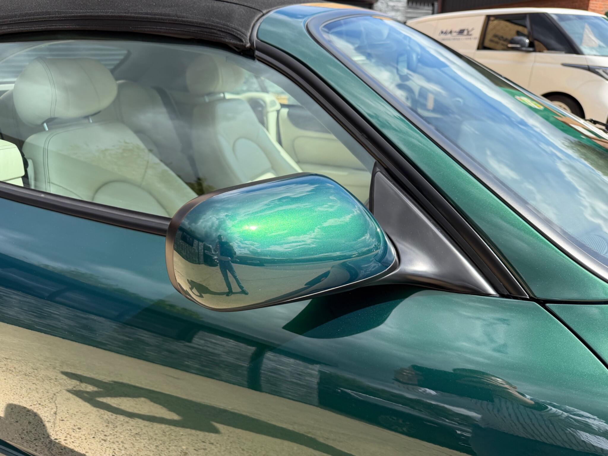 Jaguar XK8 view 94