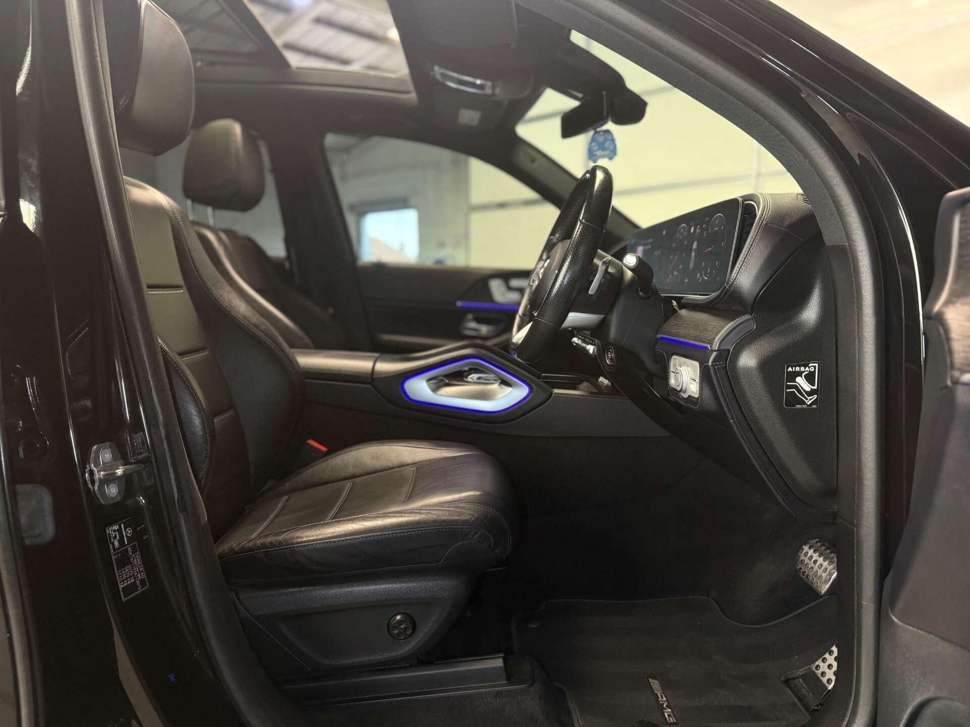 Mercedes-Benz Gle view 25
