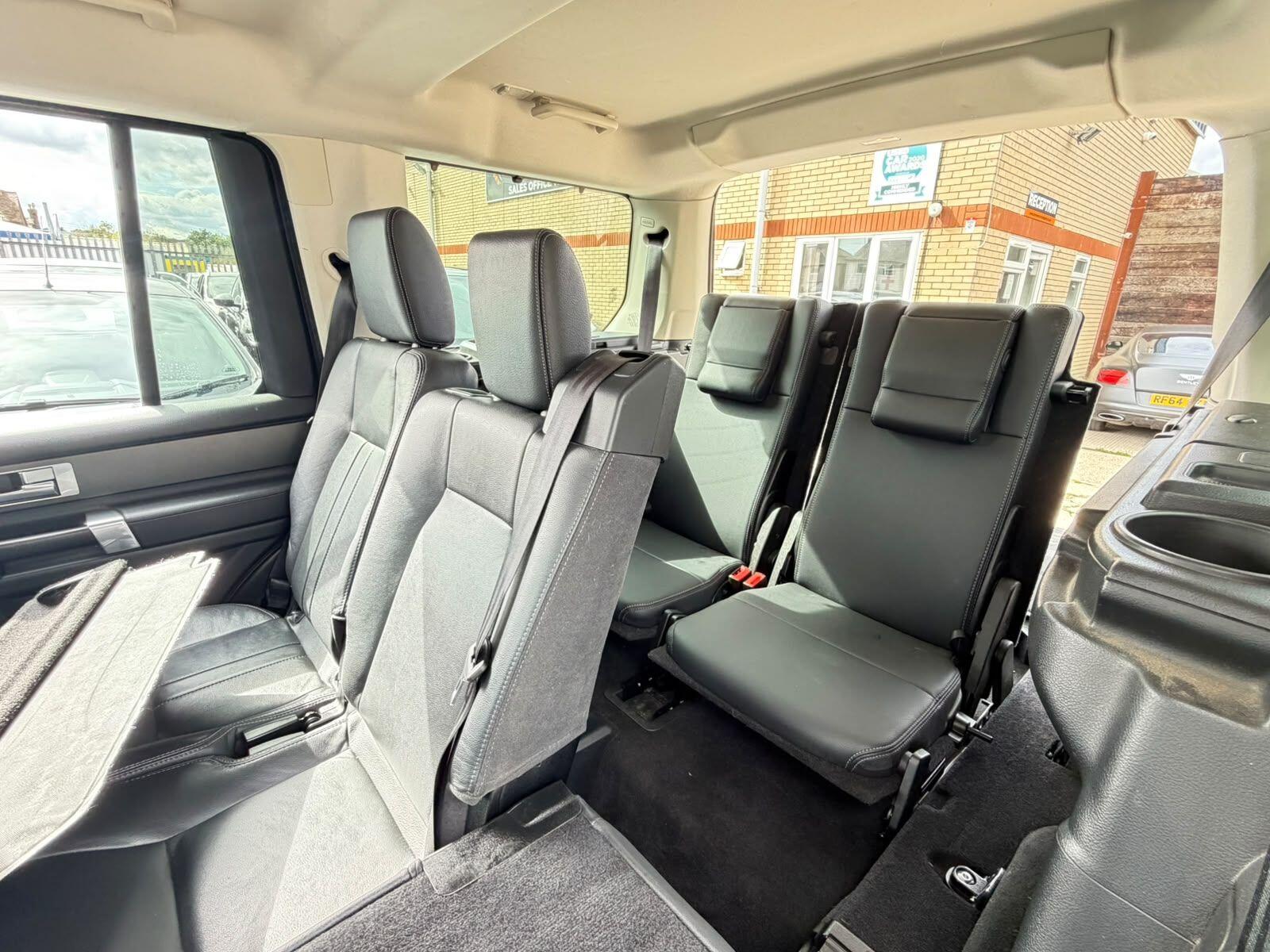 Land Rover Discovery view 21