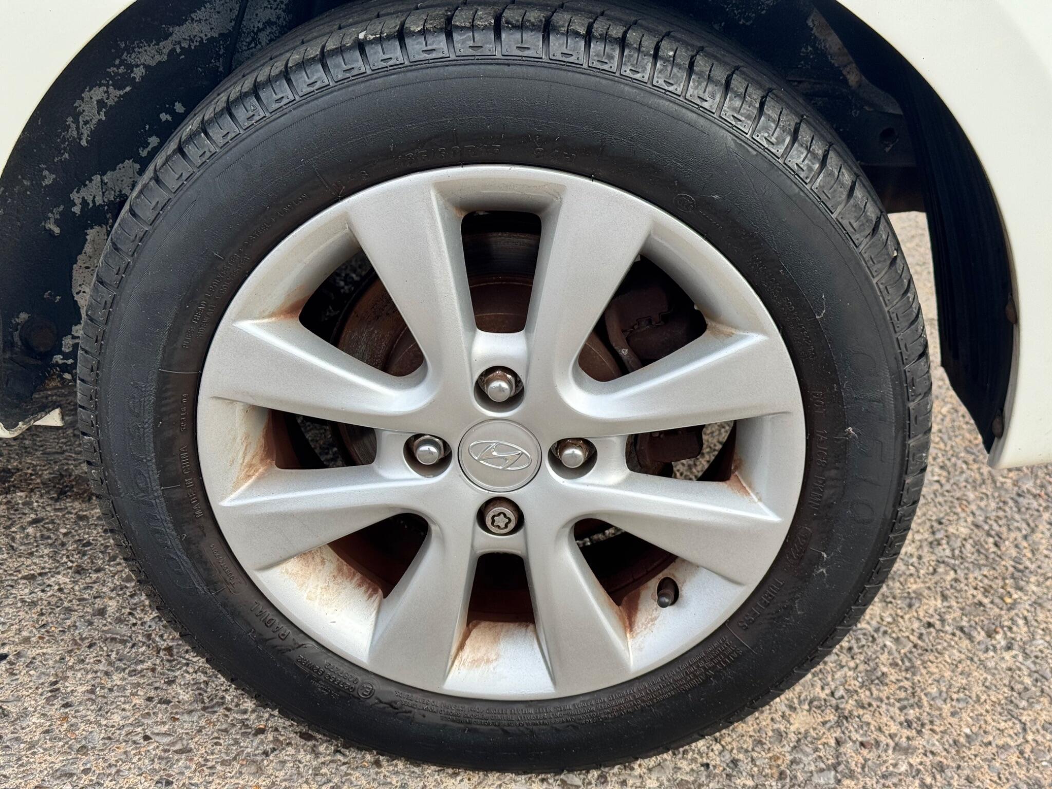 Hyundai i20 view 38