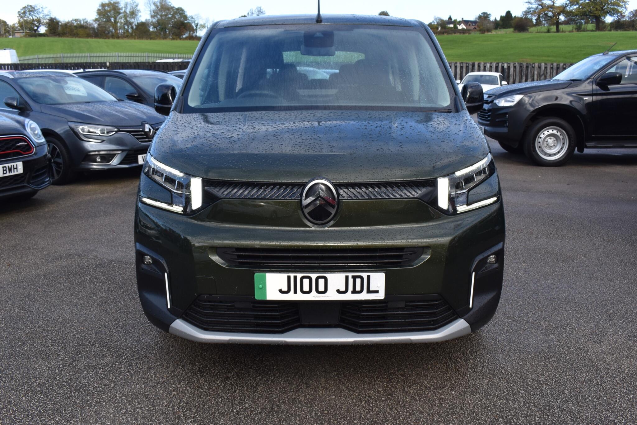 e-Berlingo - 52kWh PLUS XL Auto 5dr (7.4kW Charger) - Image 23