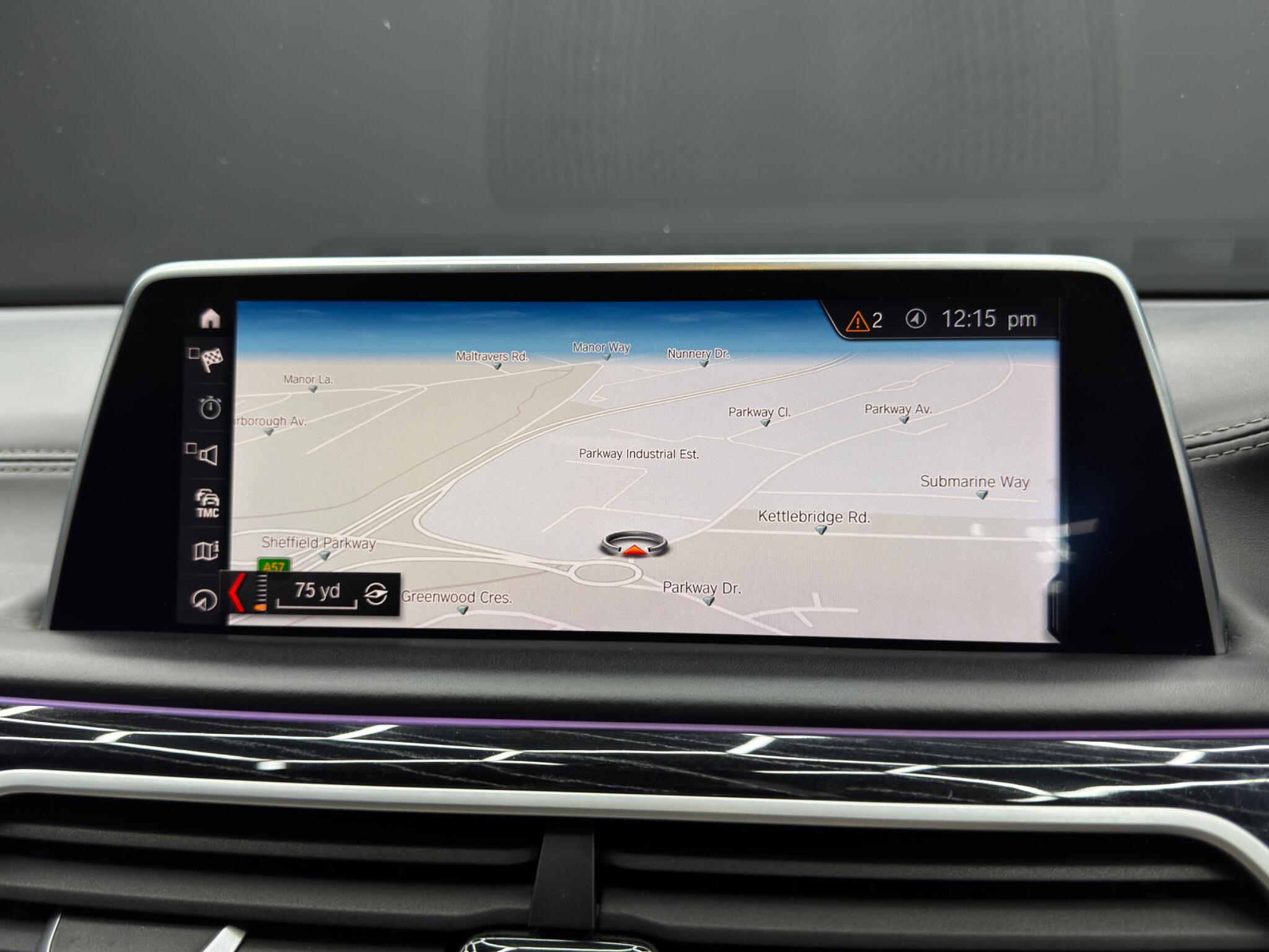 BMW 7 Series view 30