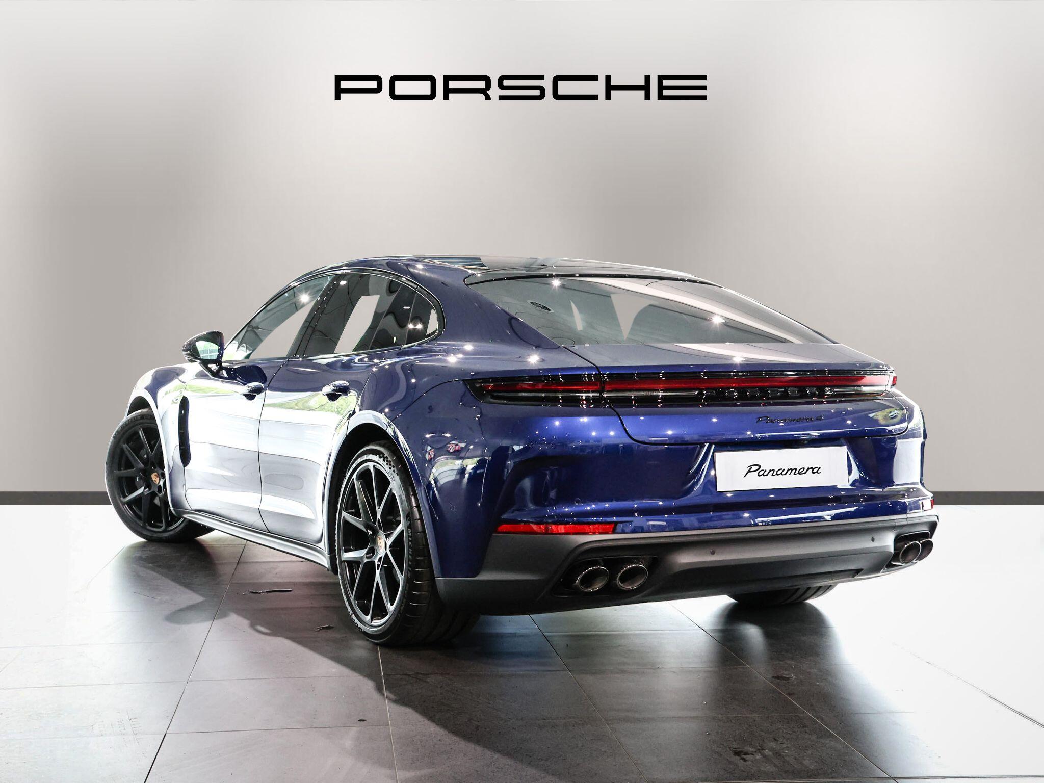 Porsche Panamera view 32