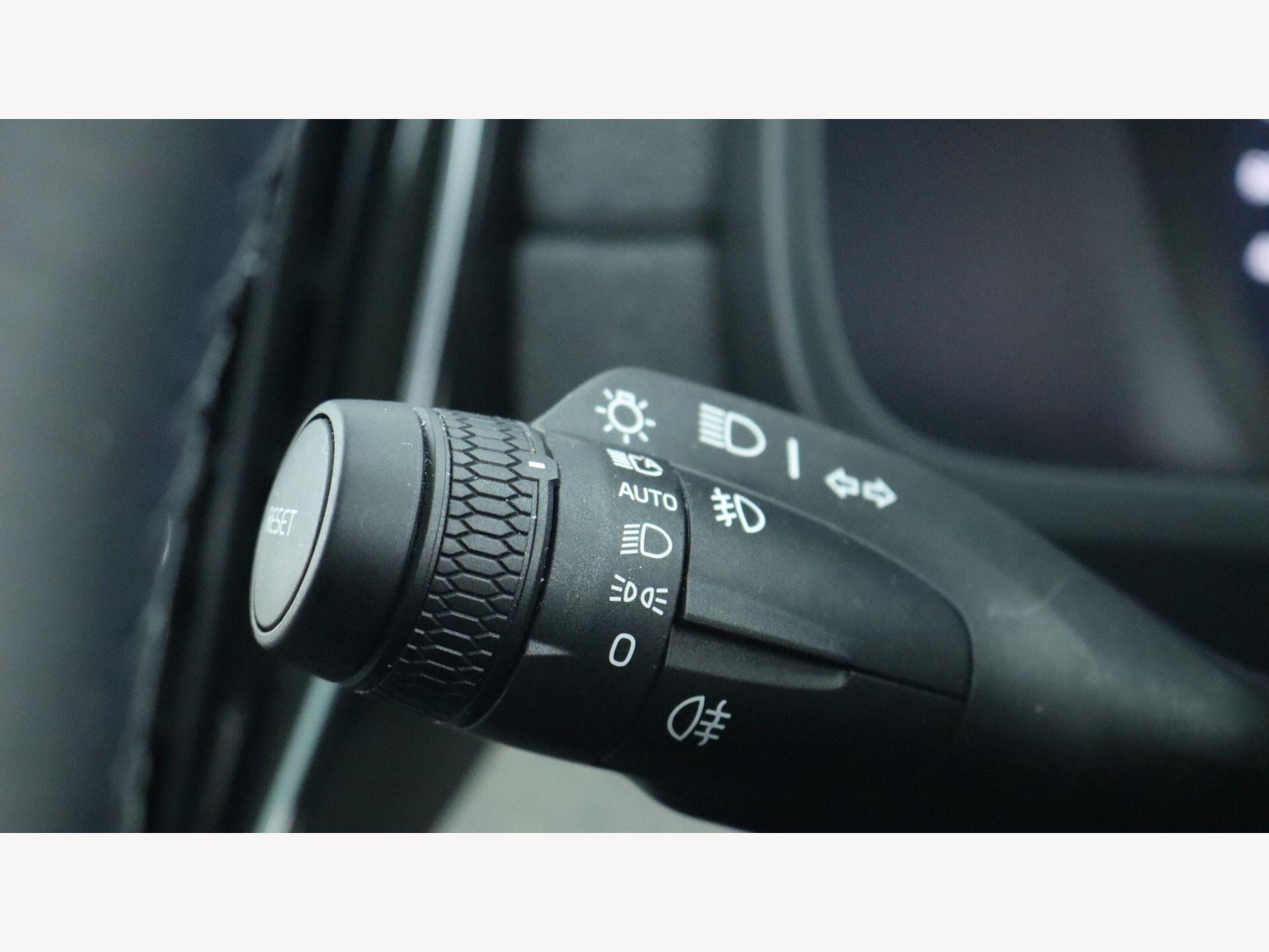 Volvo XC90 view 21