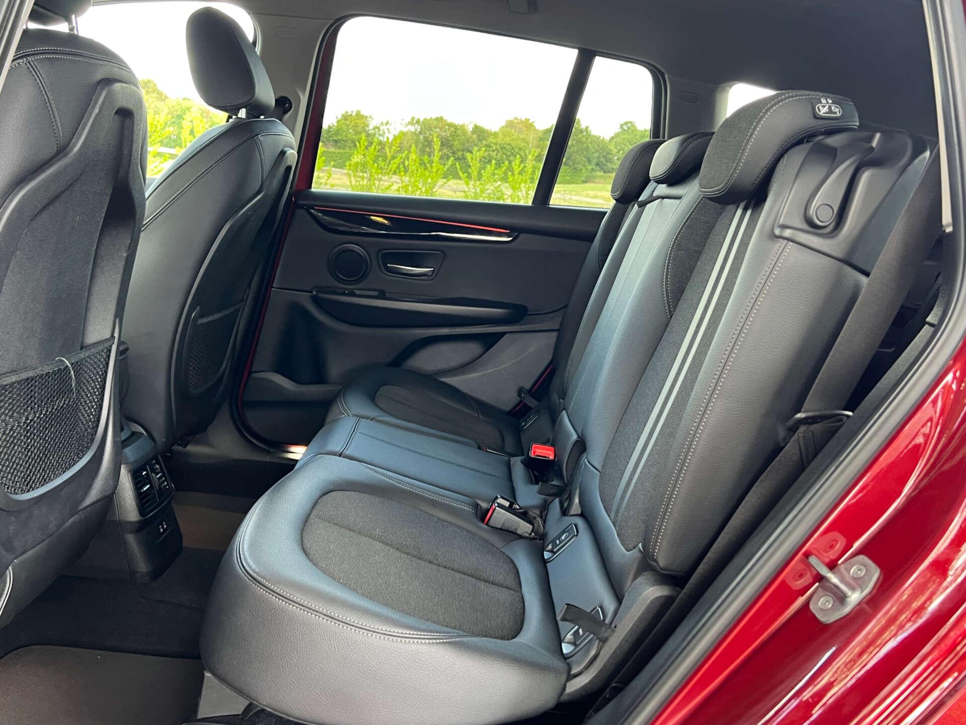 BMW 2 Series view 41