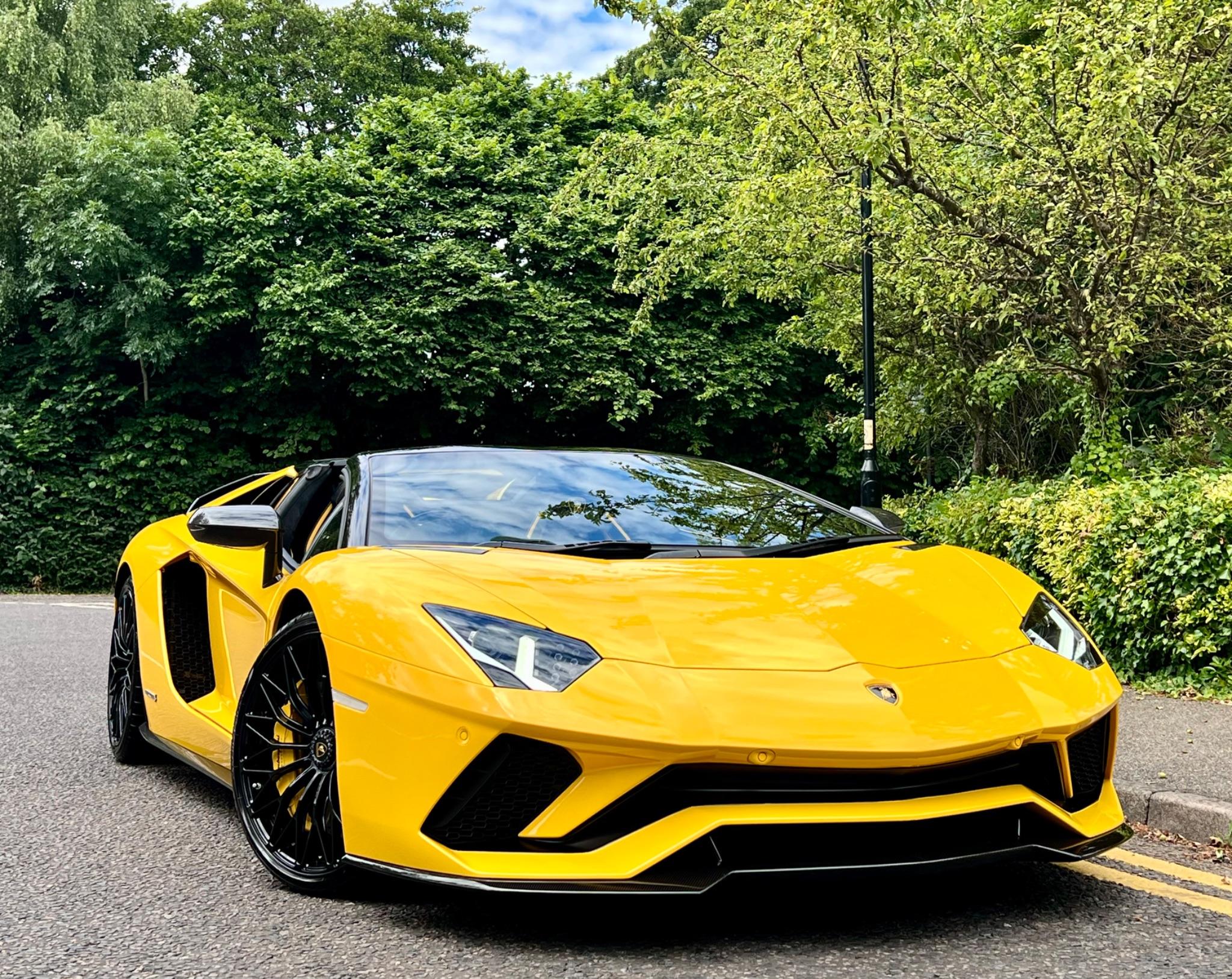 Lamborghini Aventador view 34
