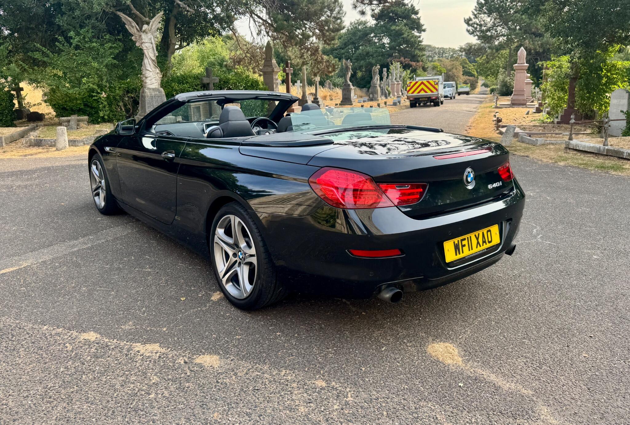 BMW 6 Series view 11