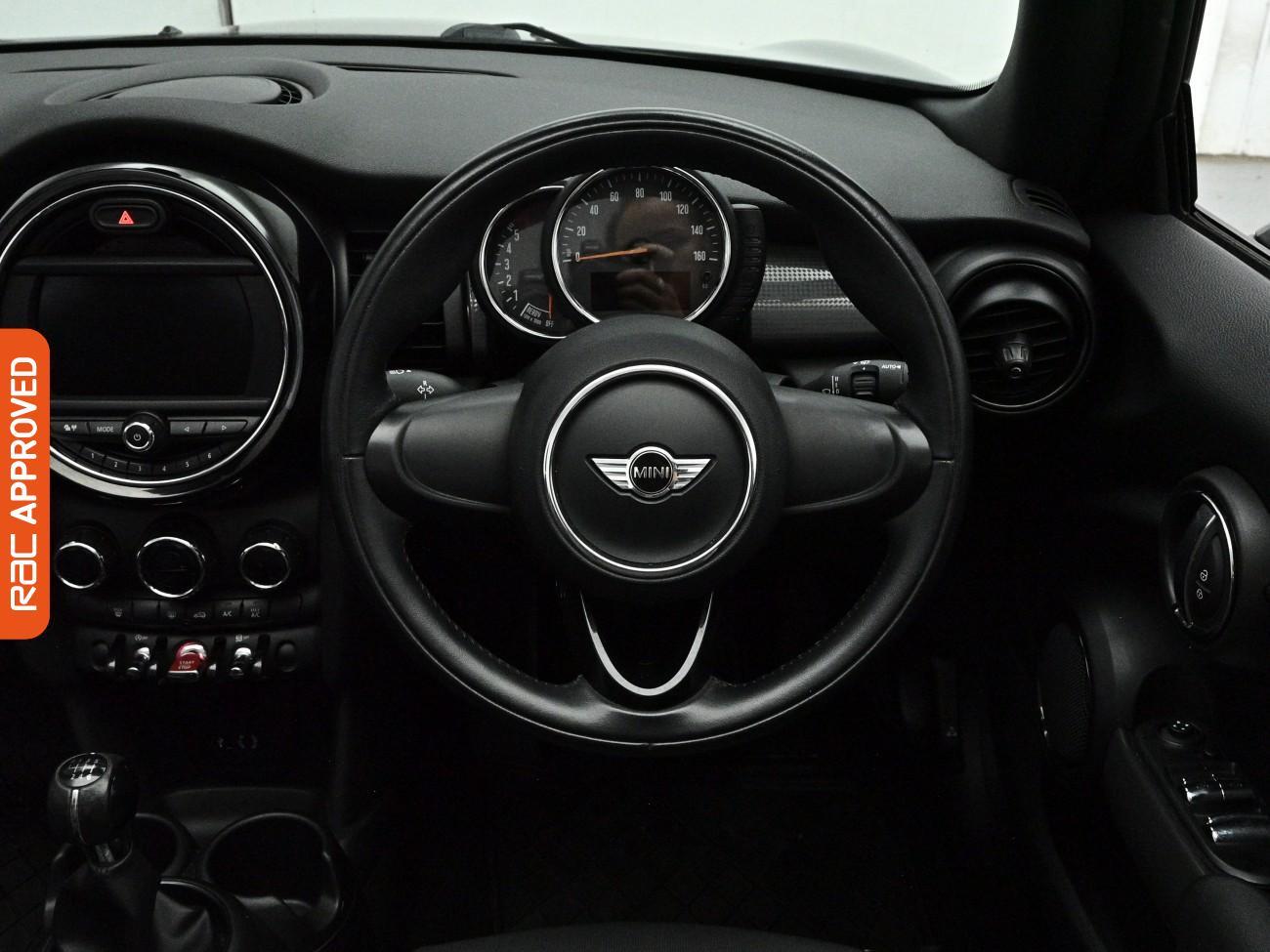 Mini Convertible view 9