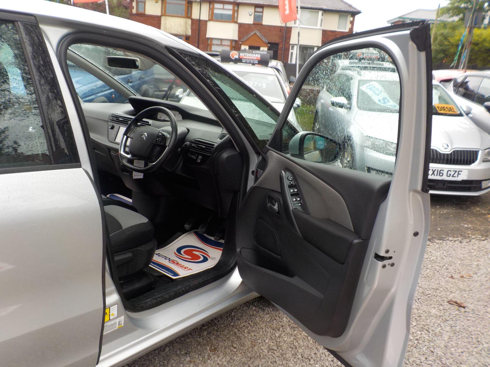 Citroen Grand C4 Picasso 1.6 e-HDi VTR+ Euro 5 (s/s) 5dr