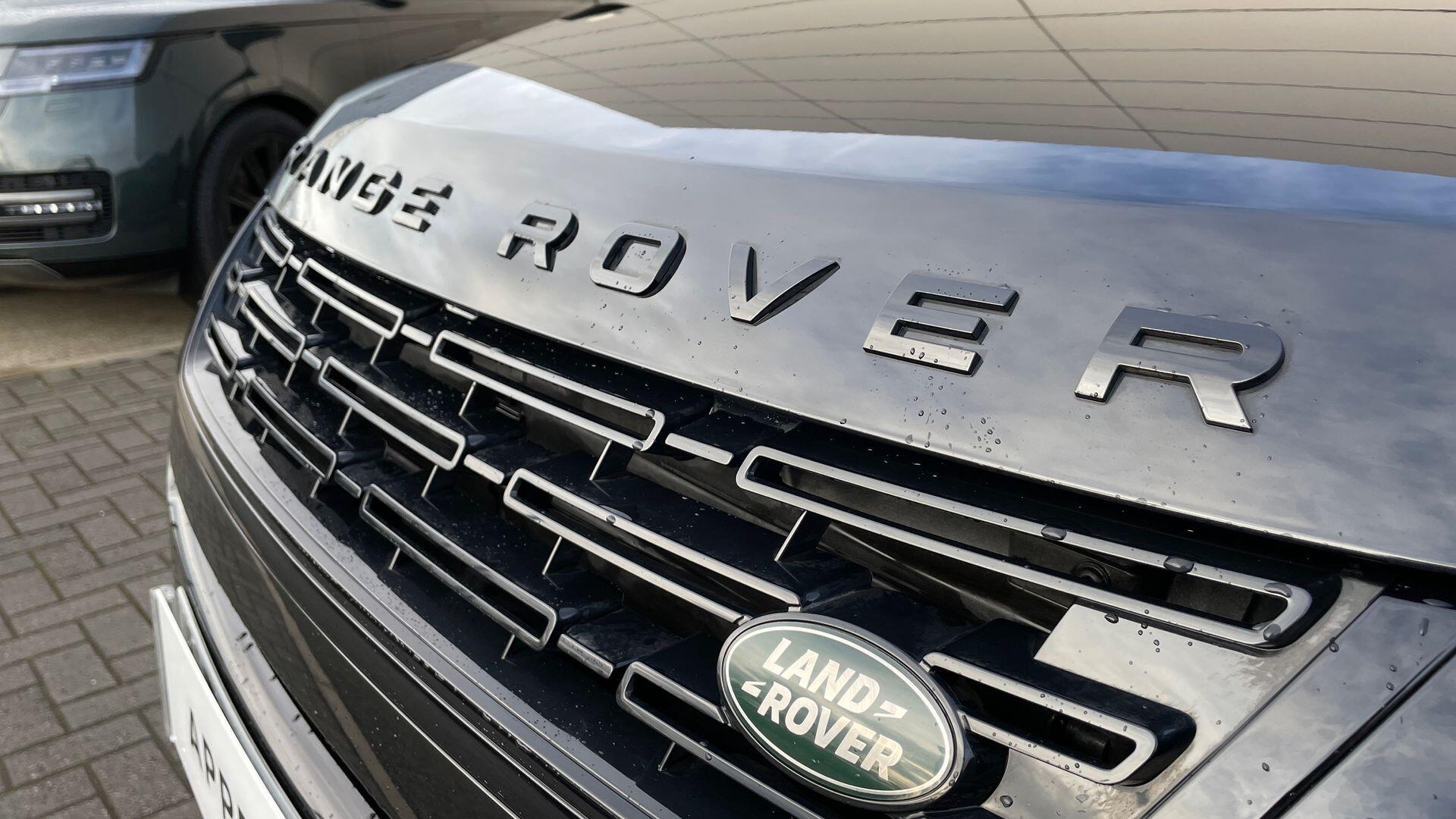 Land Rover Range Rover Evoque view 20