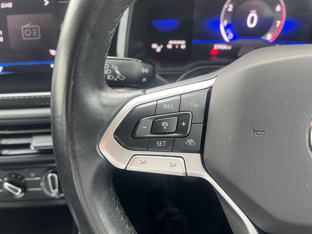 Volkswagen Polo view 16