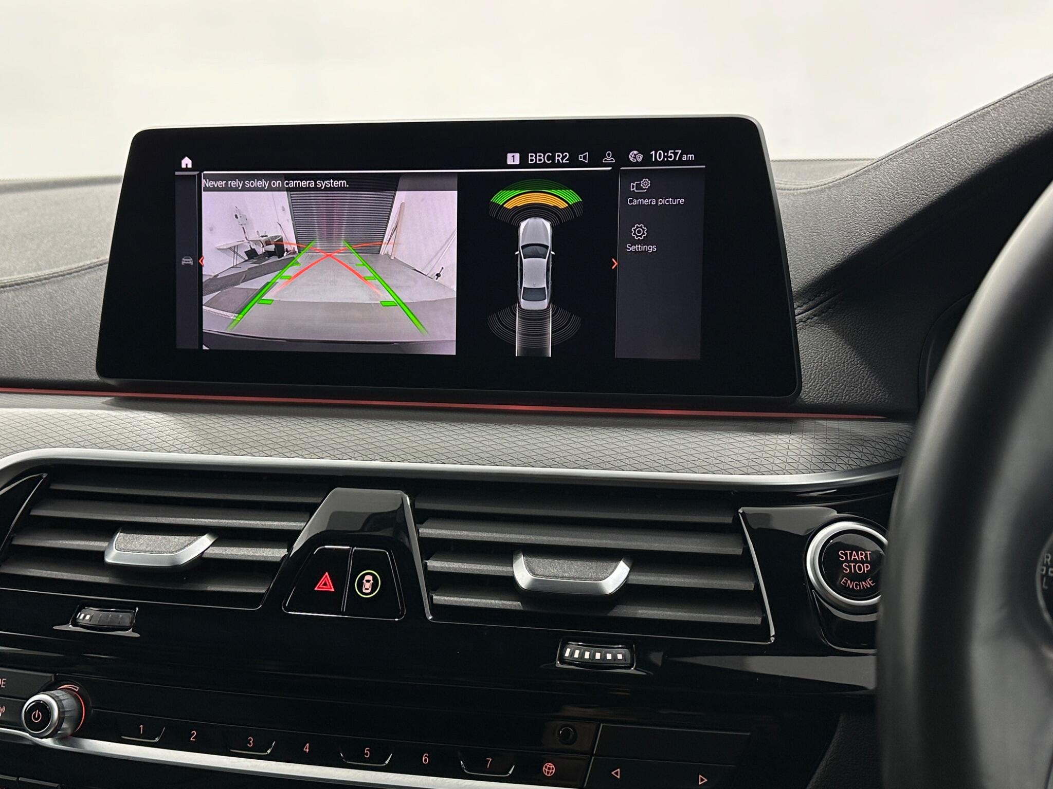 BMW 5 Series view 25