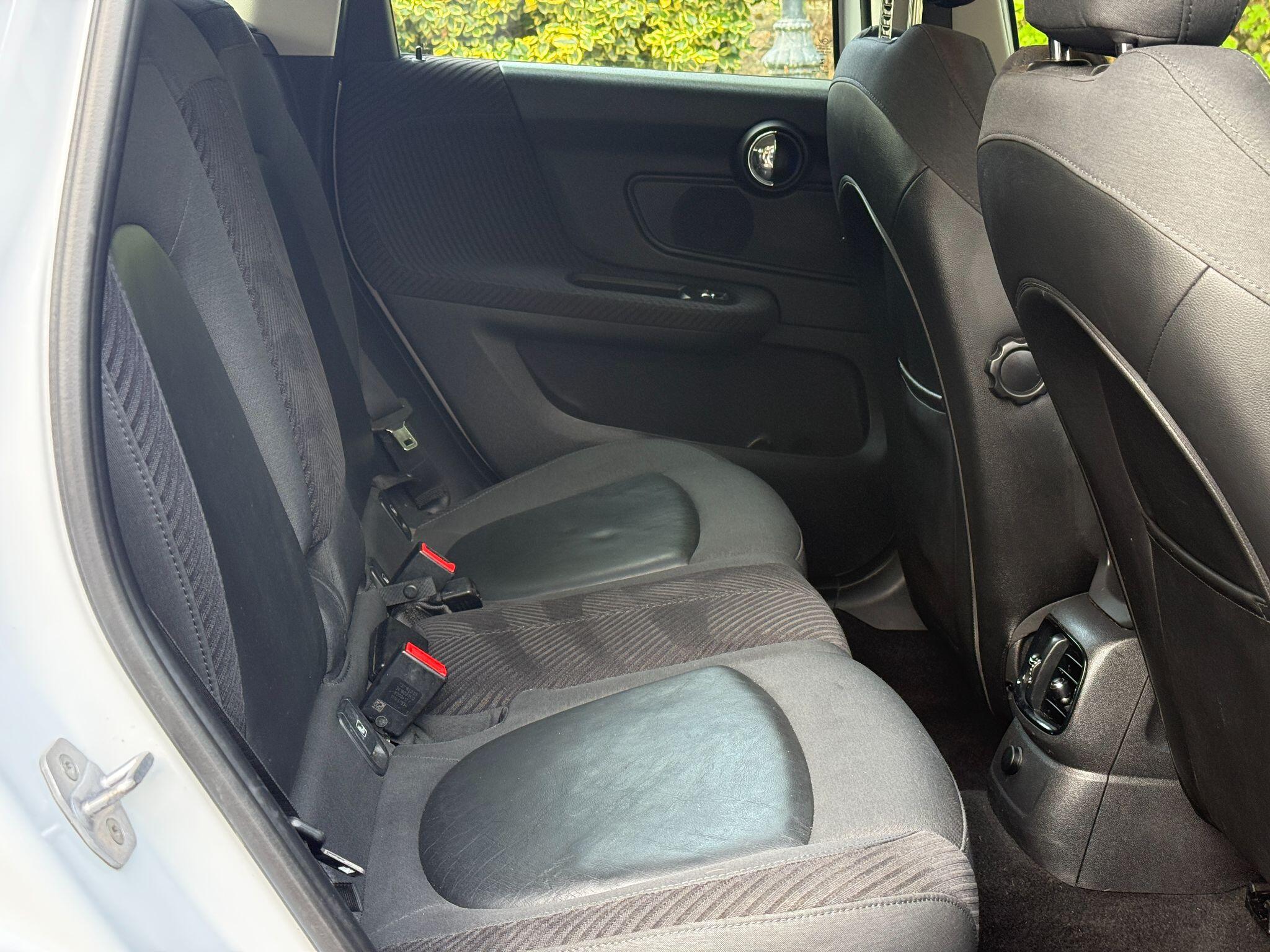 Mini Countryman view 29