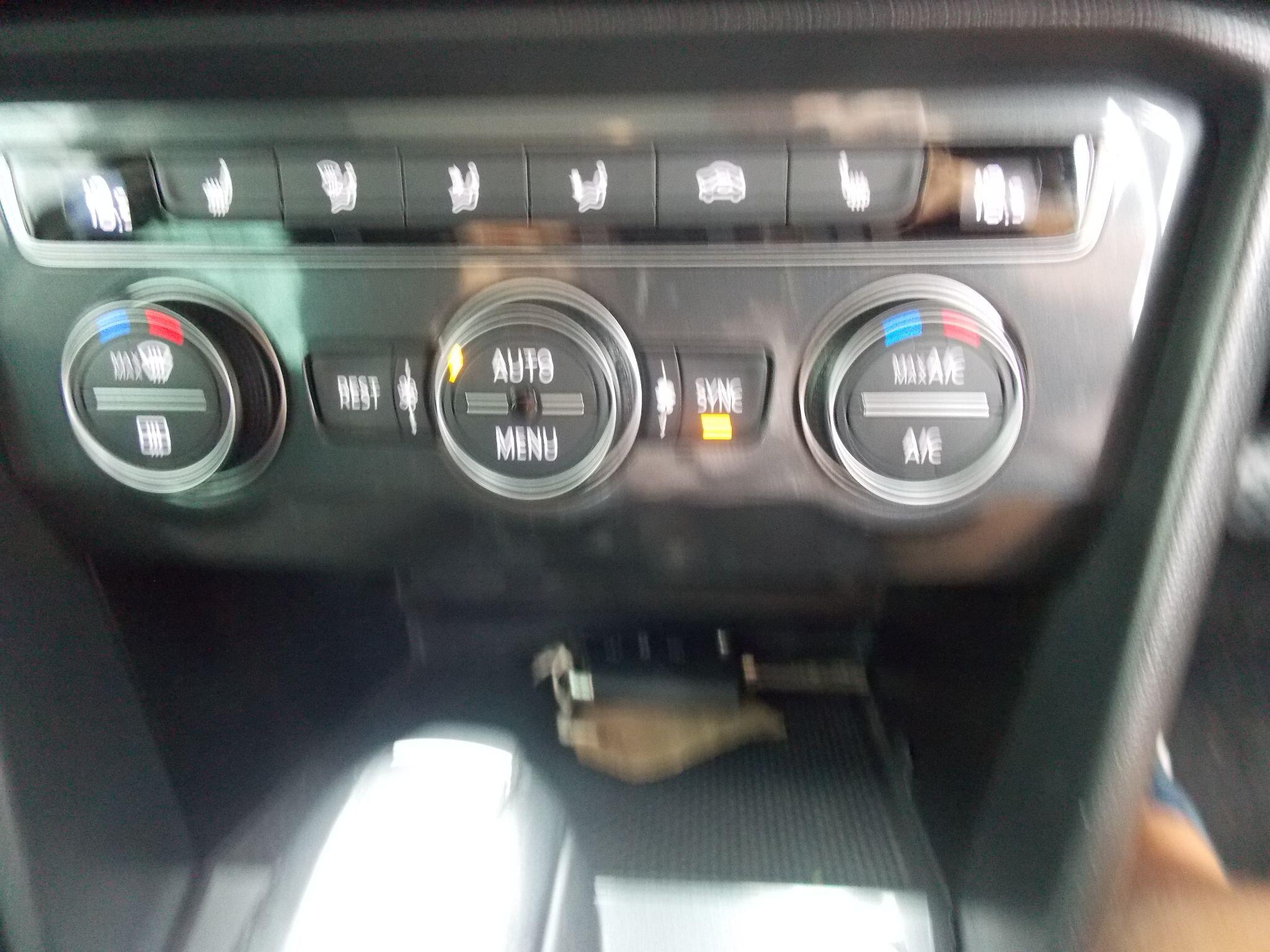 Volkswagen Tiguan view 60