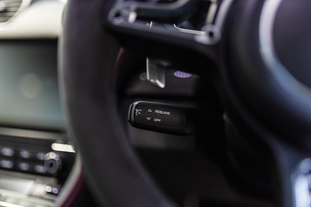 Porsche Cayman view 21