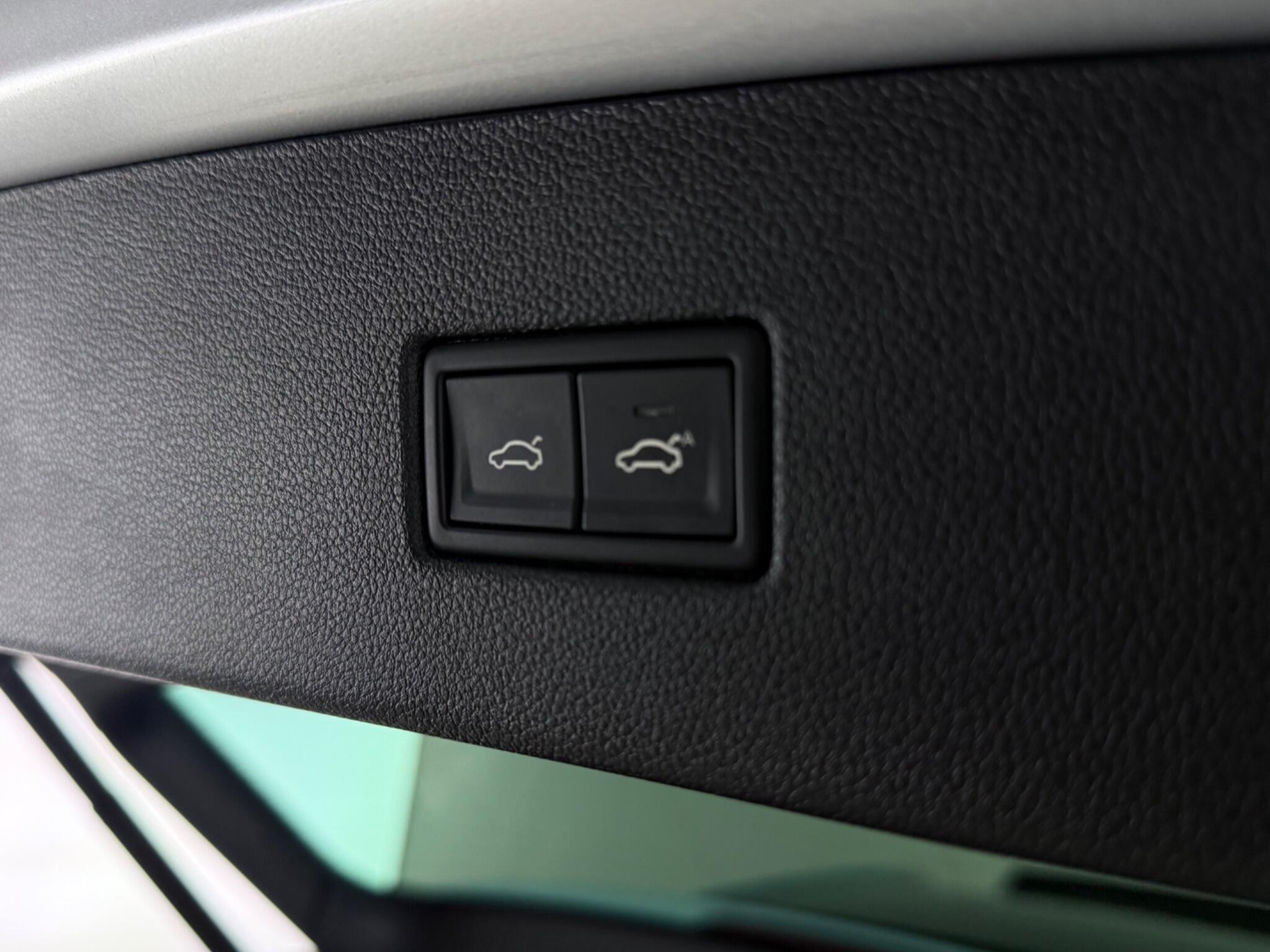 Volkswagen Tiguan view 10