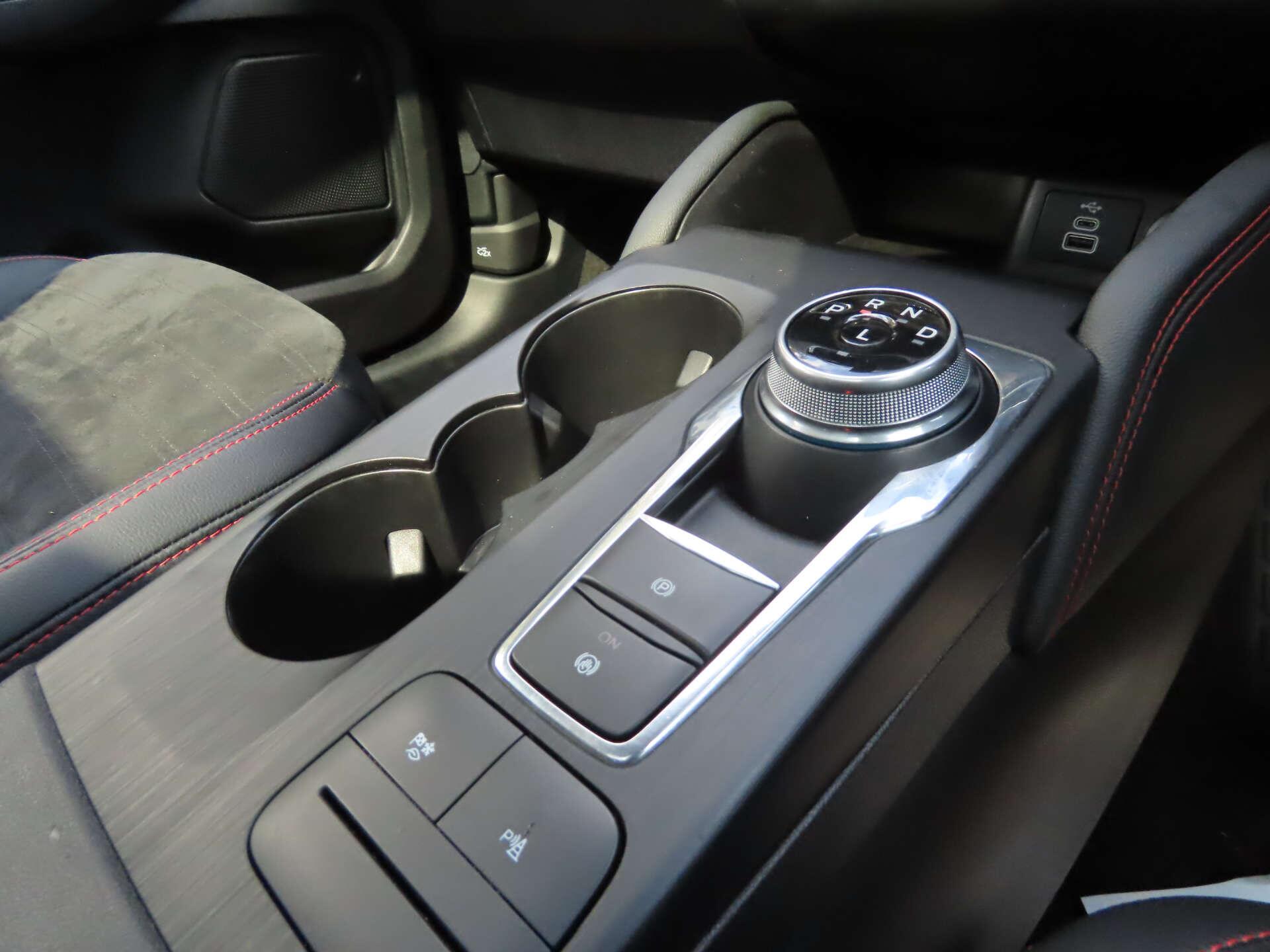 Ford Kuga view 13