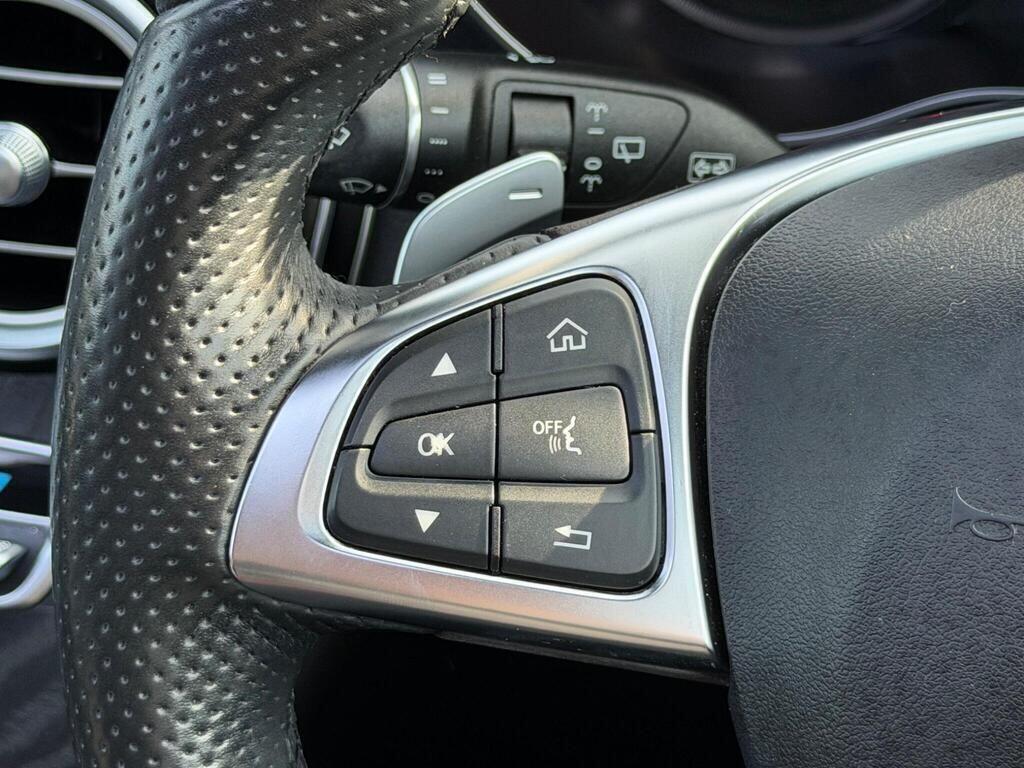 Mercedes-Benz GLC view 28