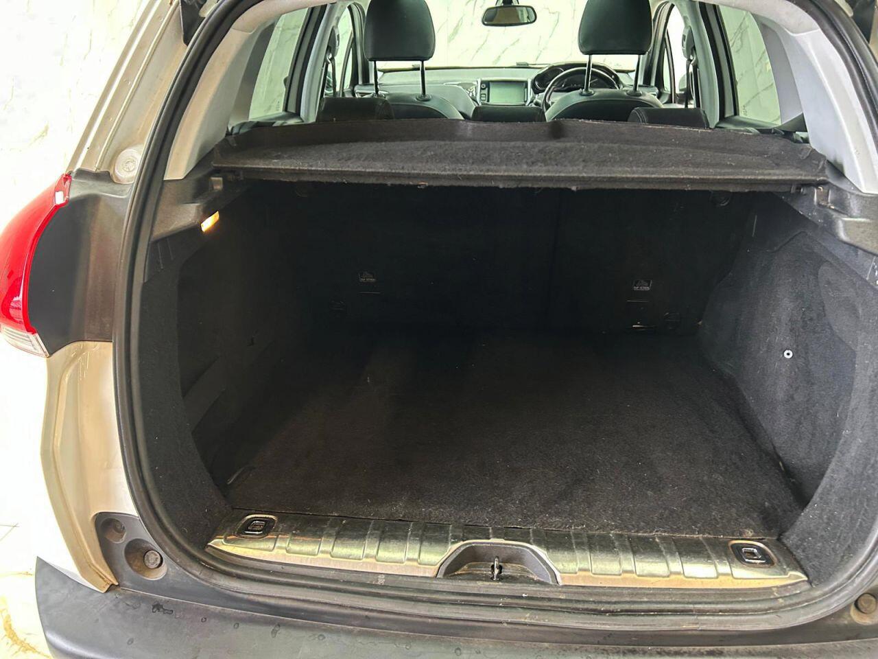 Peugeot 2008 view 21
