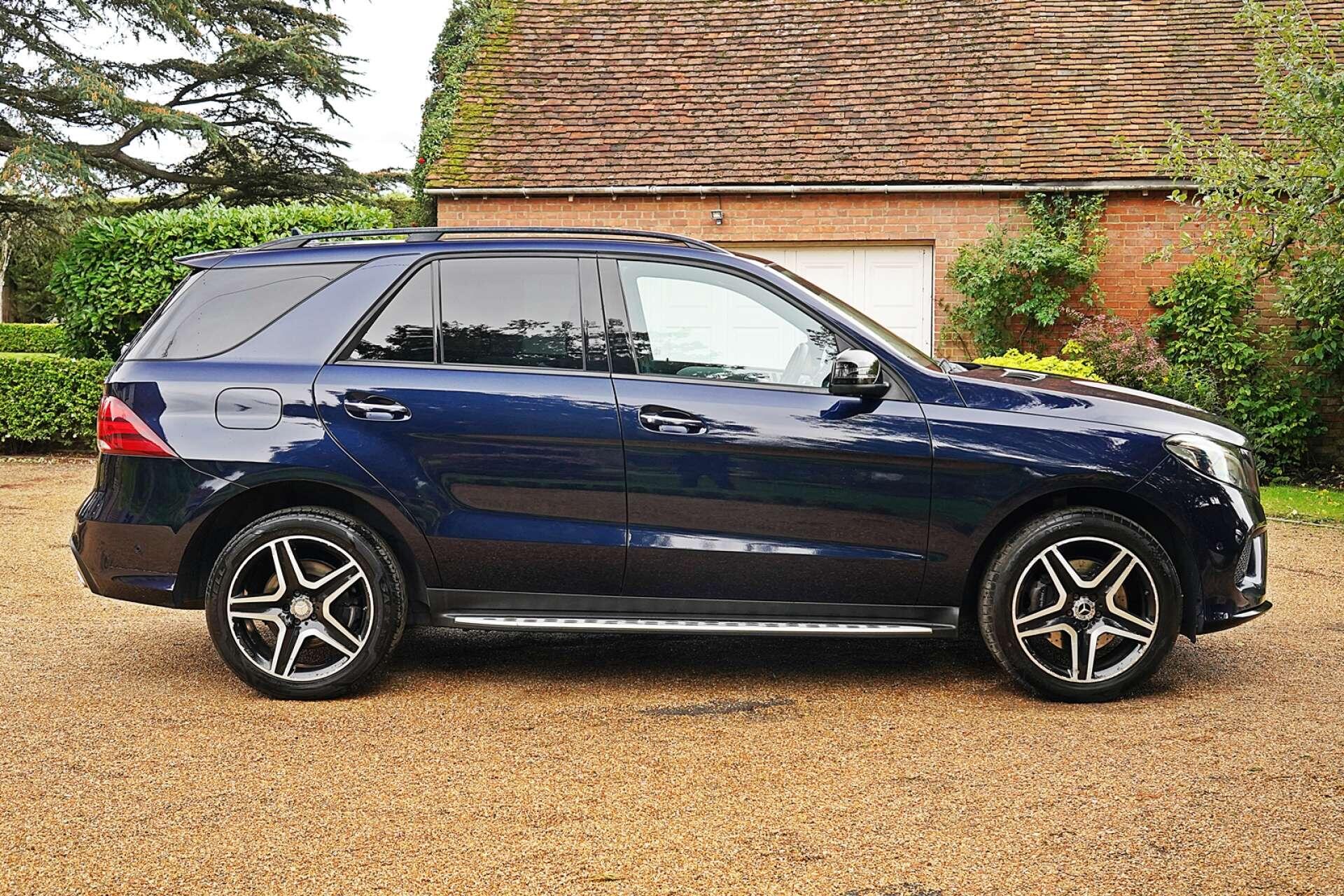 Mercedes-Benz GLE view 7