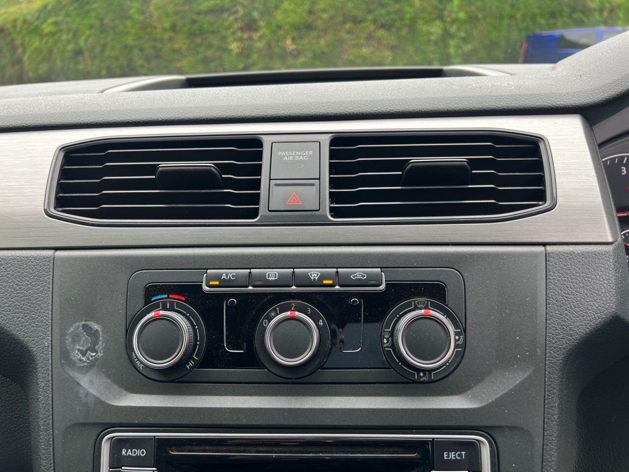 Volkswagen Caddy Maxi Life view 21
