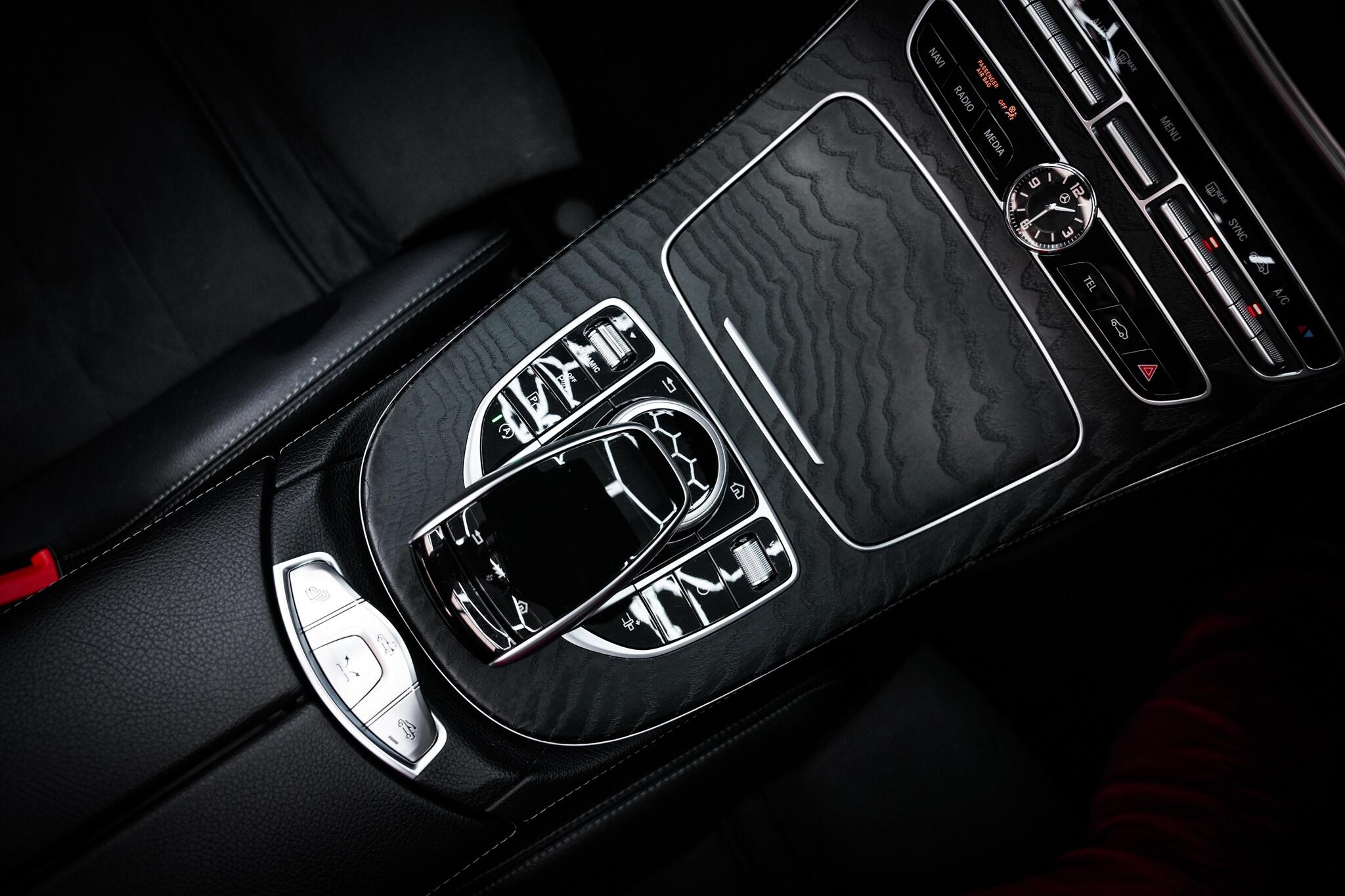 Mercedes-Benz E-Class view 7