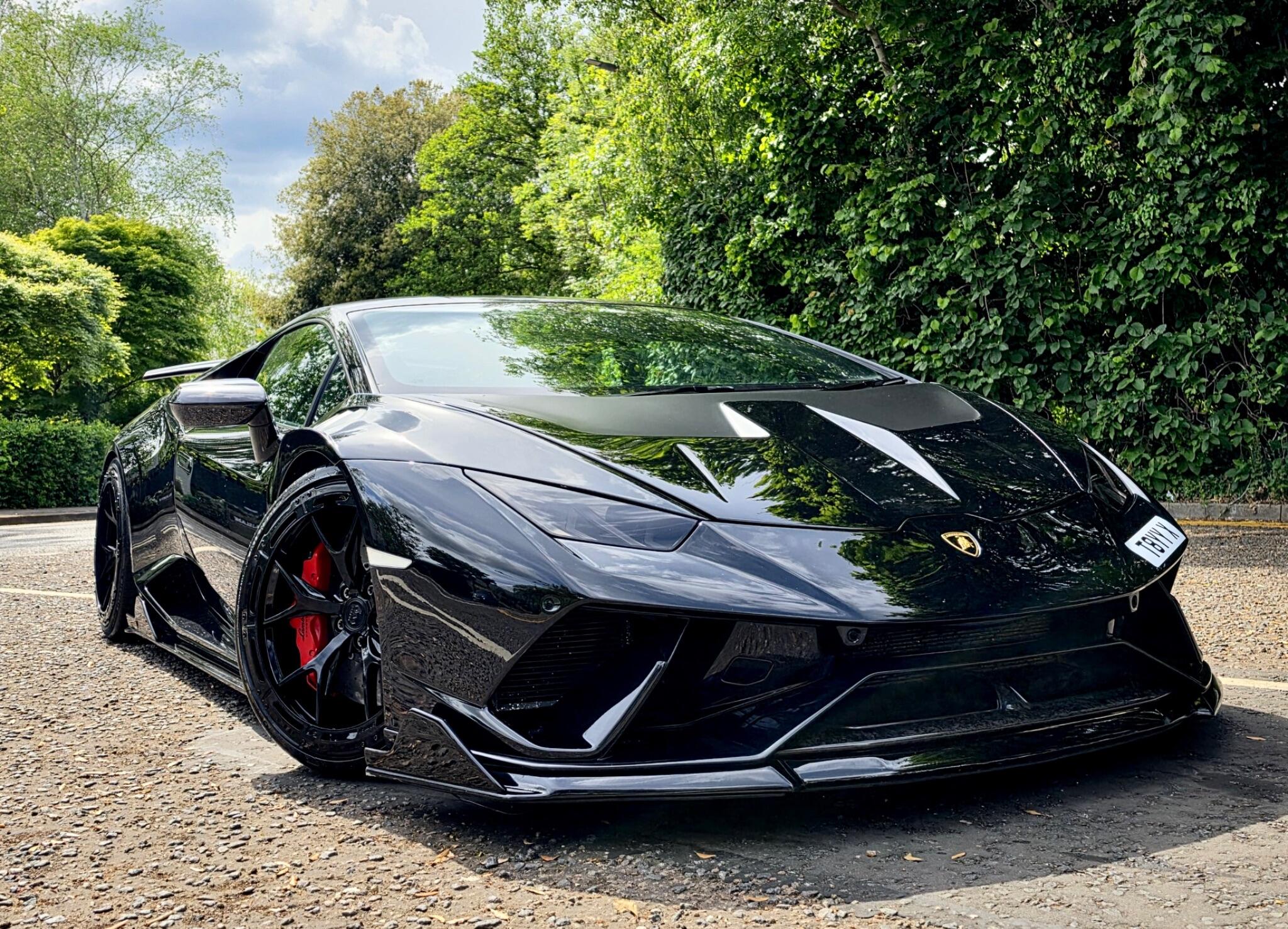 Lamborghini Huracan view 22