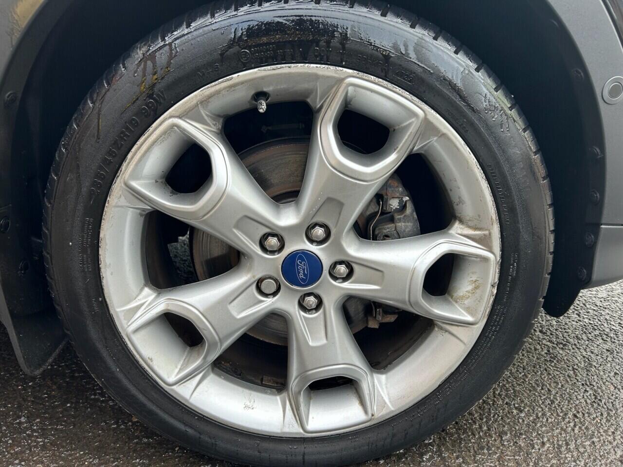 Ford Kuga view 41