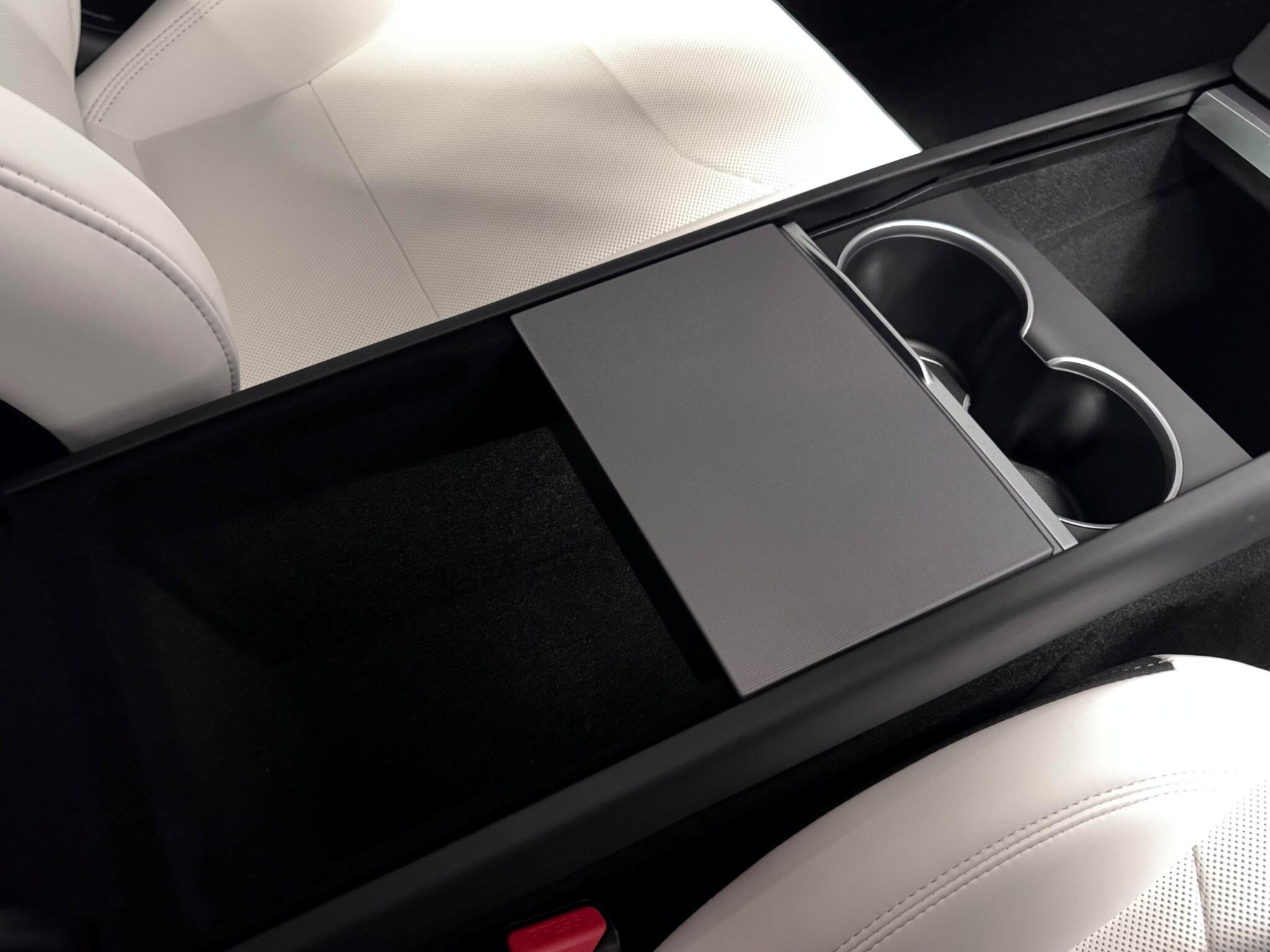 Tesla Model Y view 40