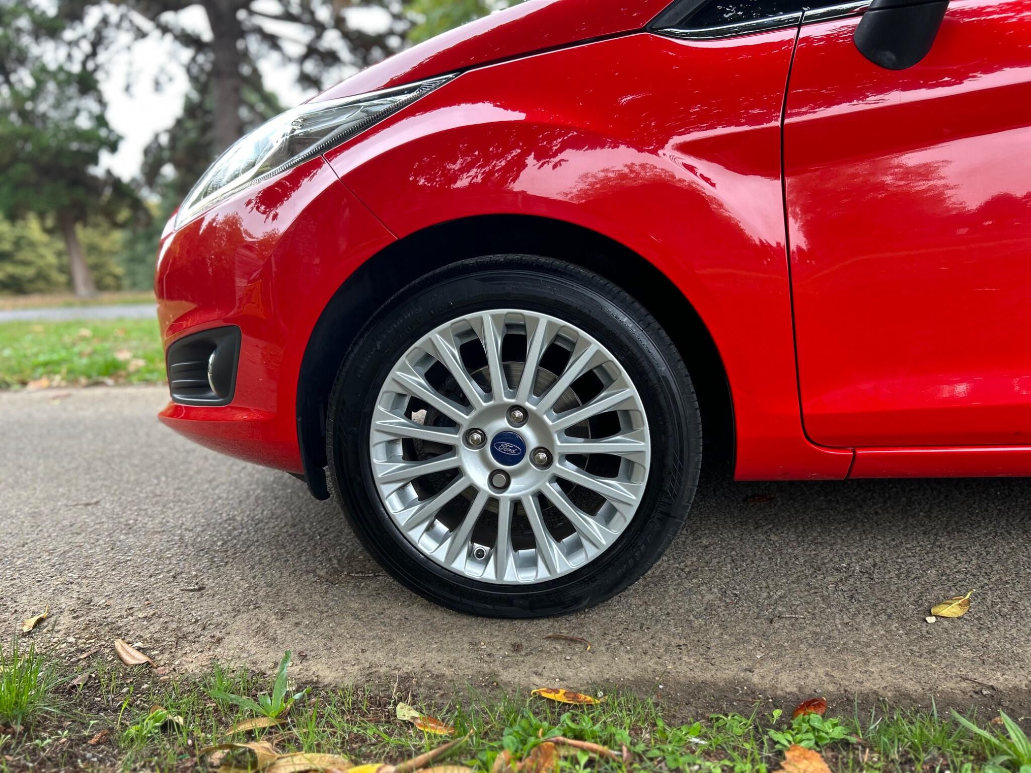 Ford Fiesta view 30