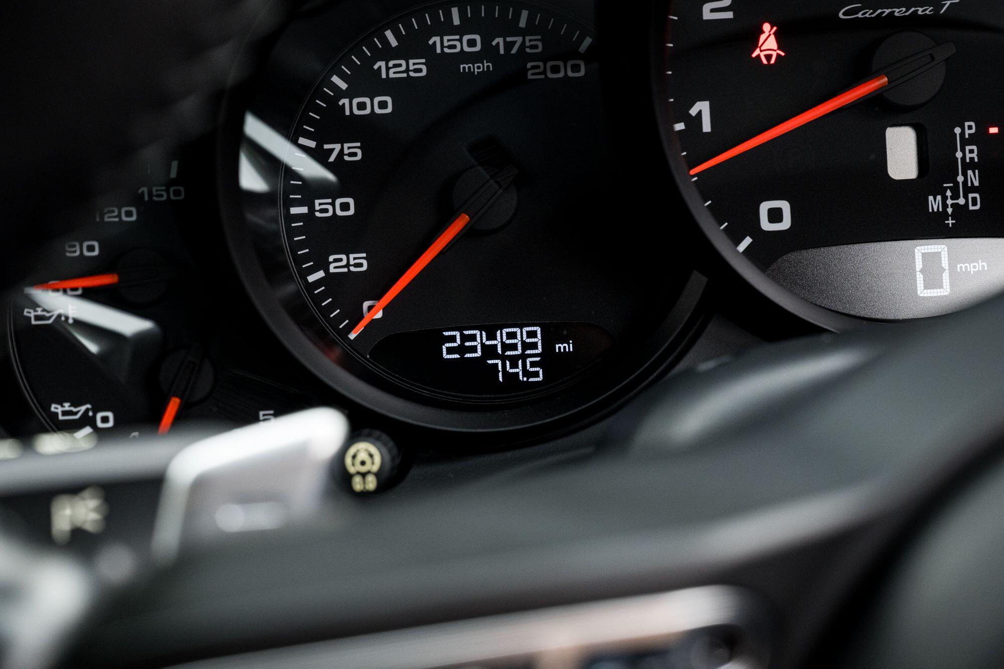 Porsche 911 view 41