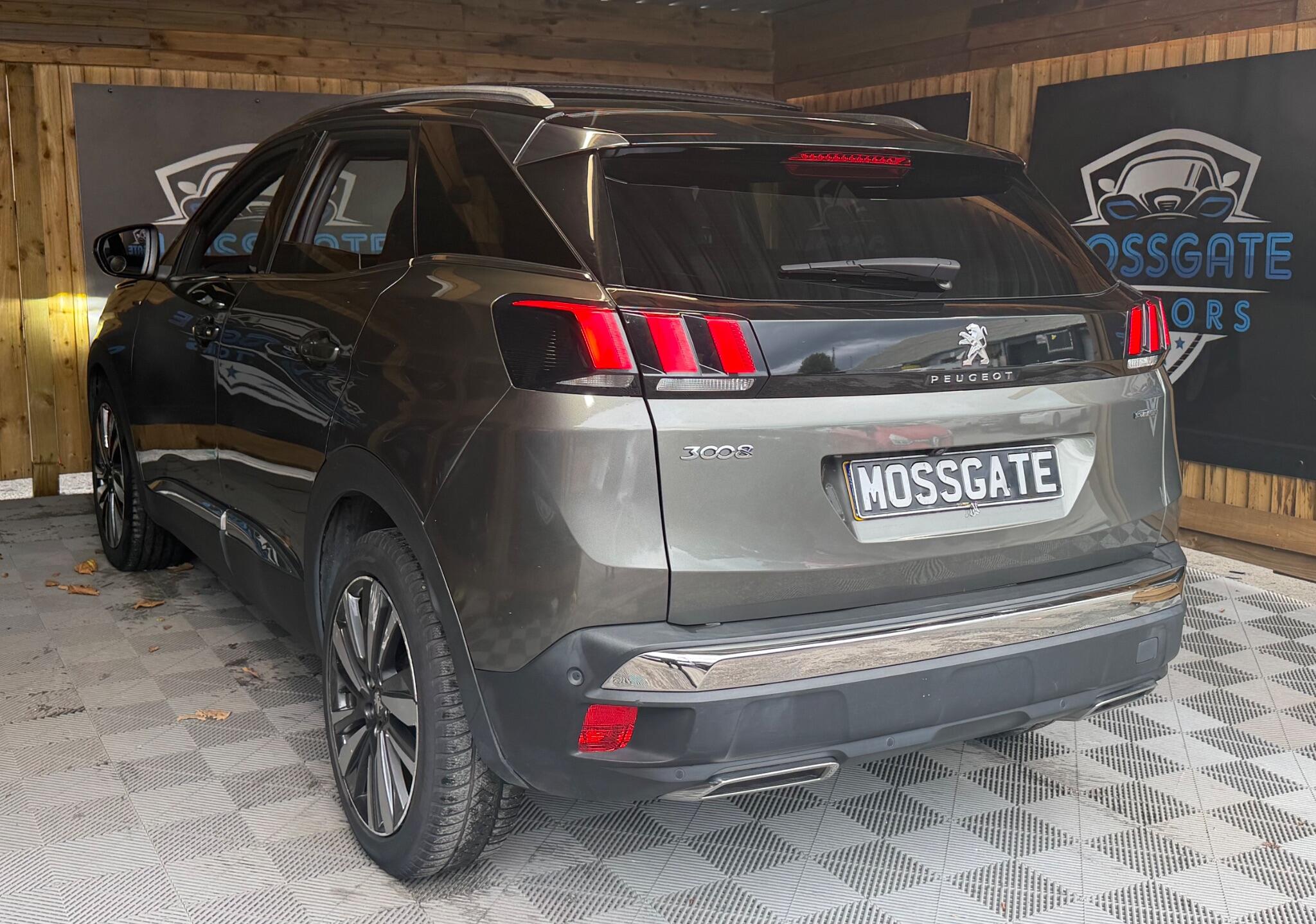 Peugeot 3008 view 9
