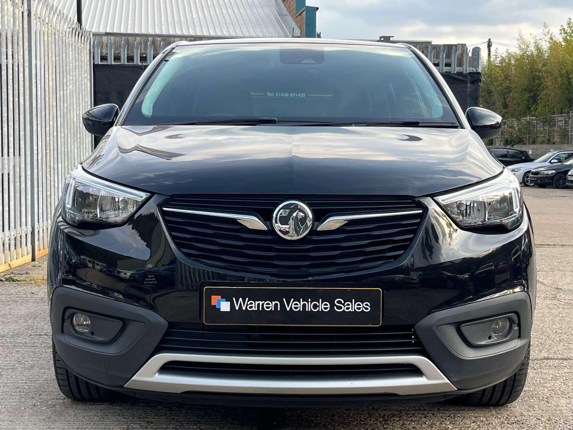 Vauxhall Crossland X view 3