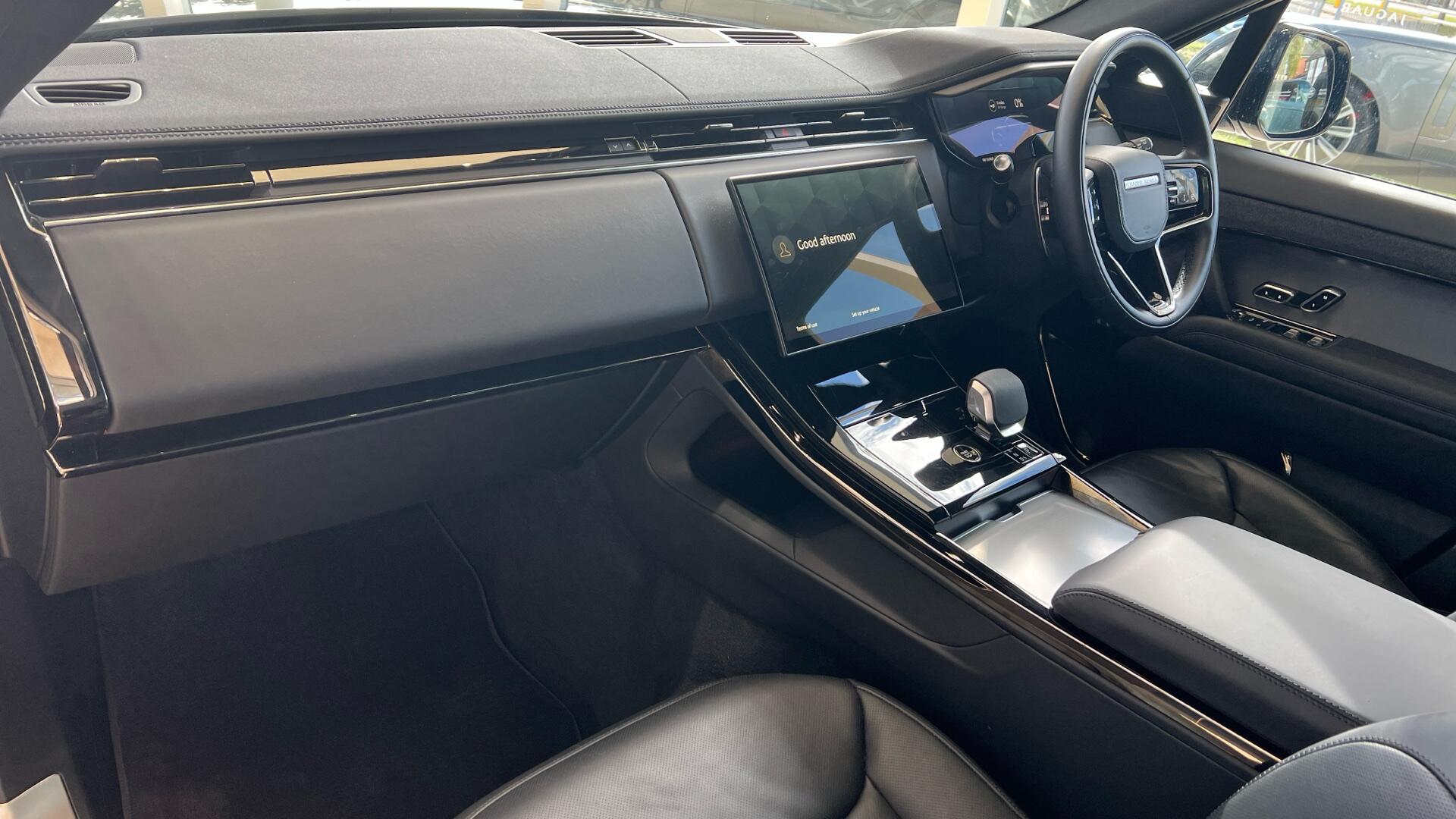 Land Rover Range Rover Sport view 24