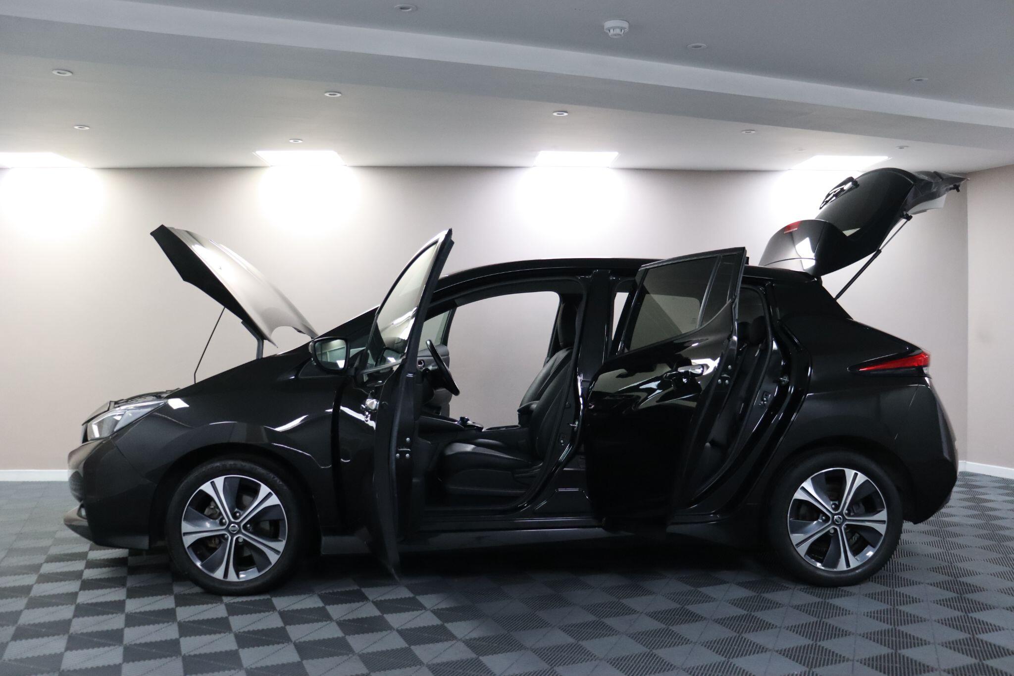 Nissan Leaf view 6