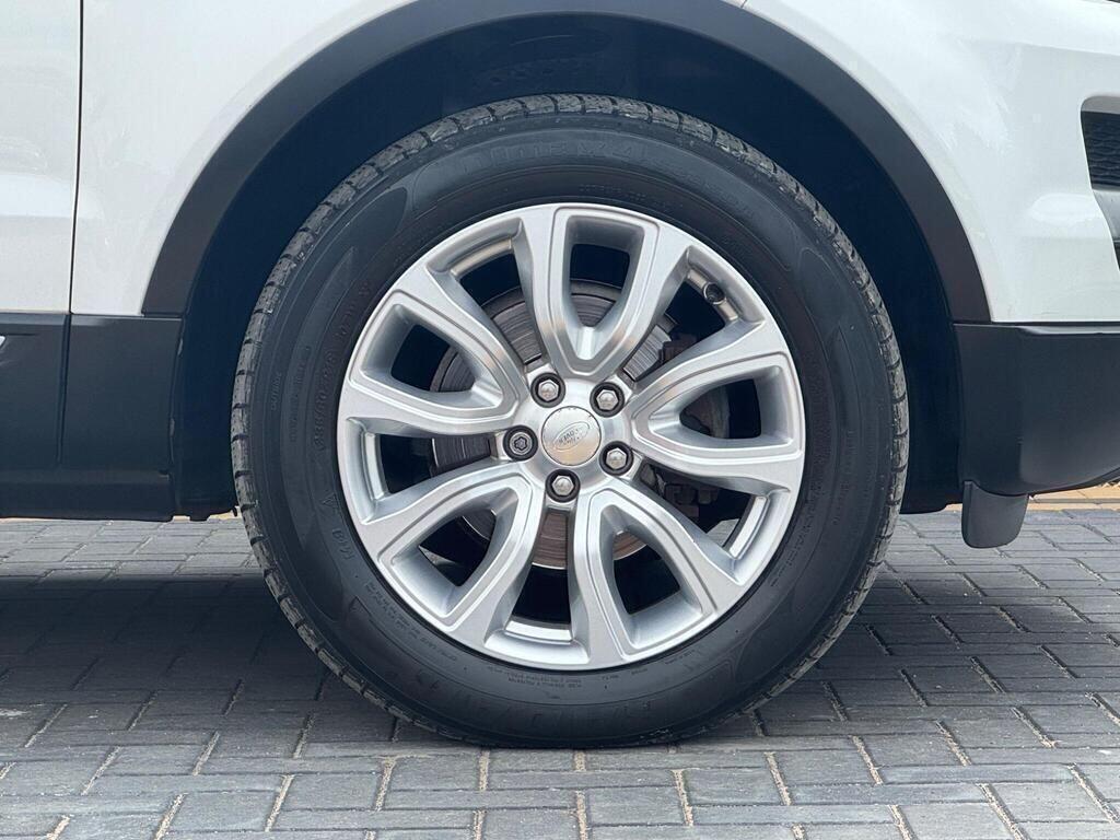 Land Rover Range Rover Evoque view 10