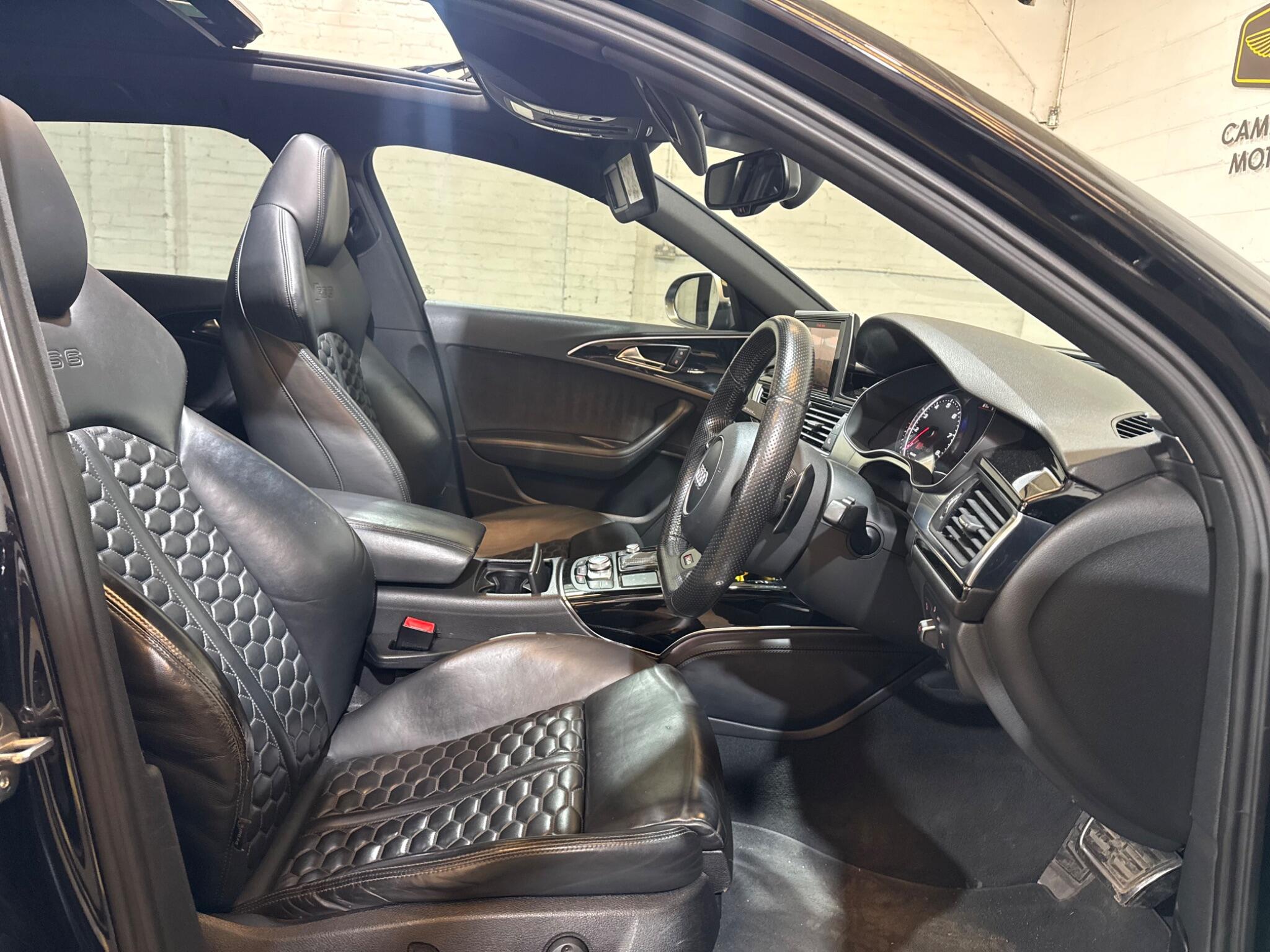 Audi RS6 view 21