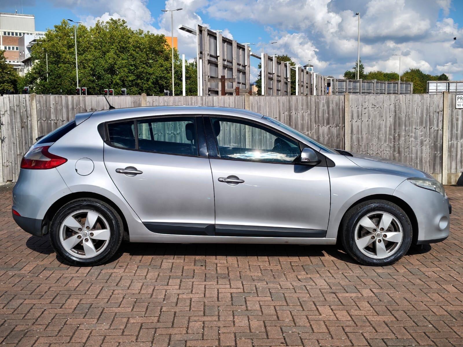 Renault Megane view 4