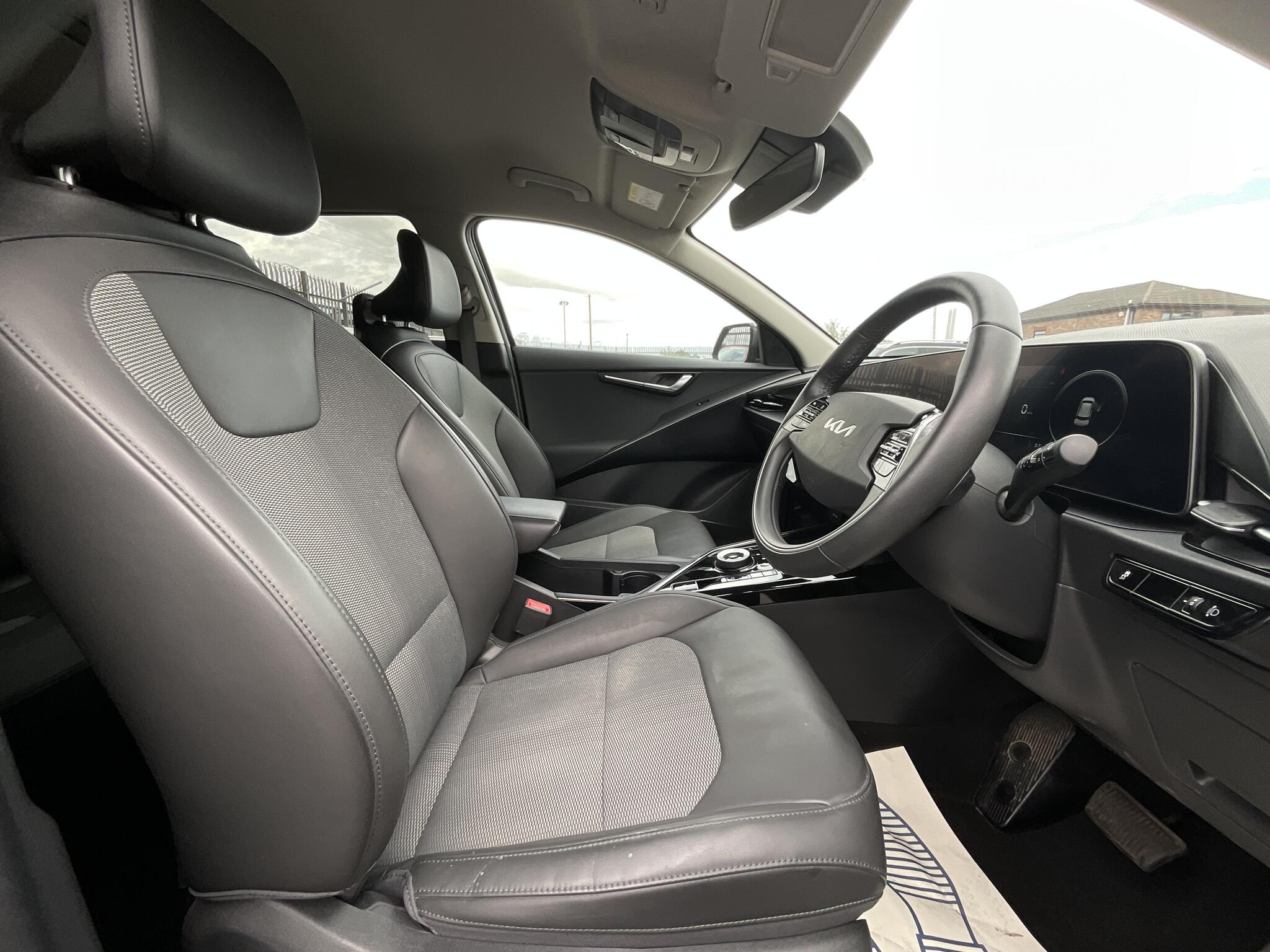 Kia Niro view 9