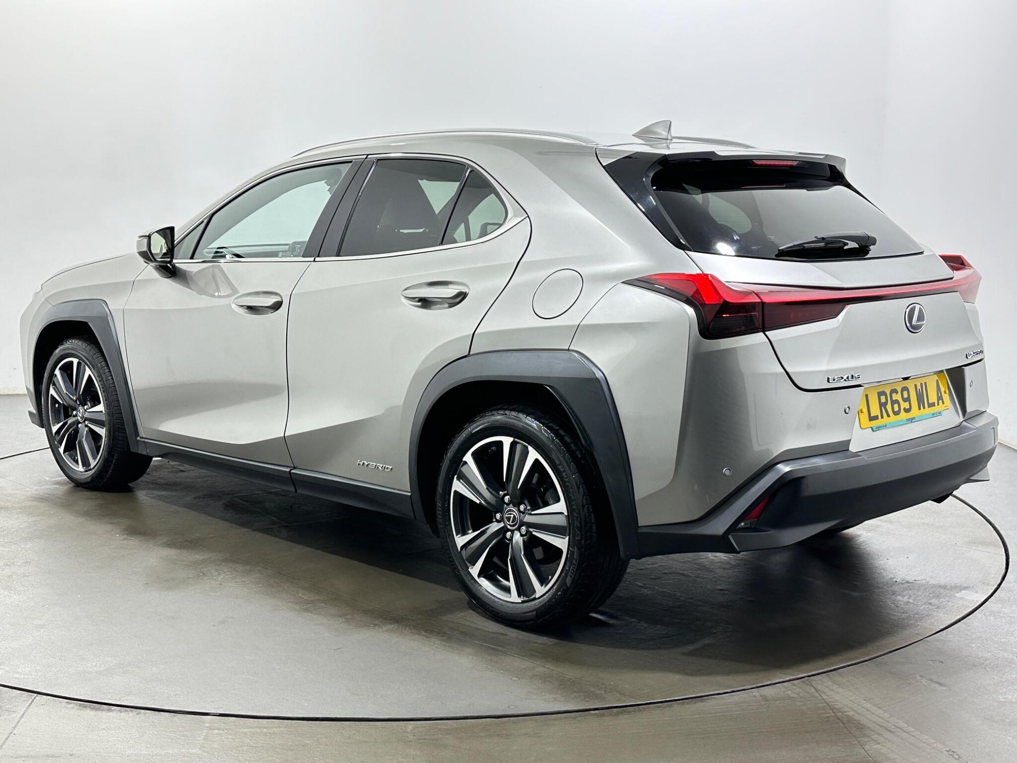 Lexus UX view 6